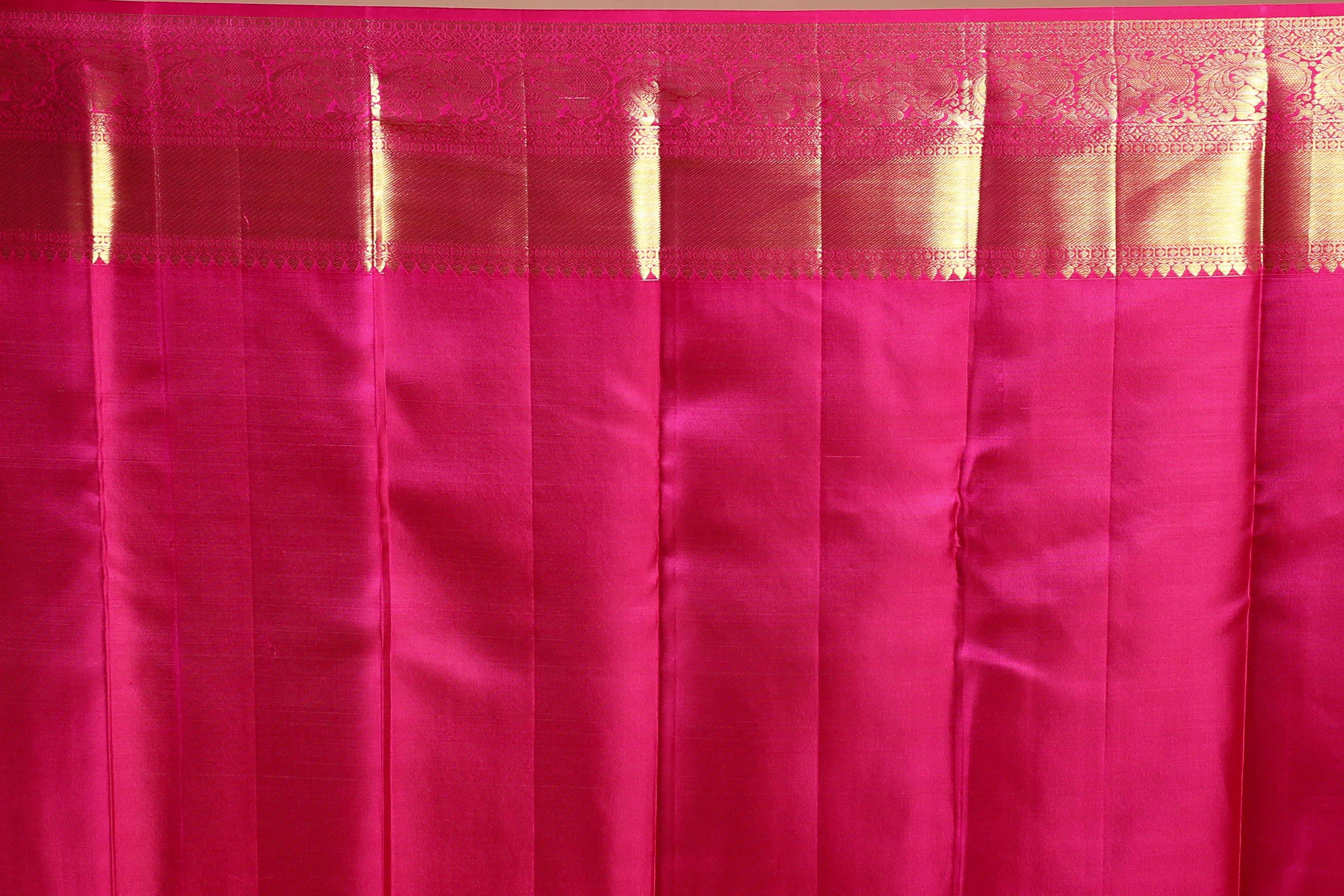 Rani Brocade Kanjivaram Saree with Blouse Piece