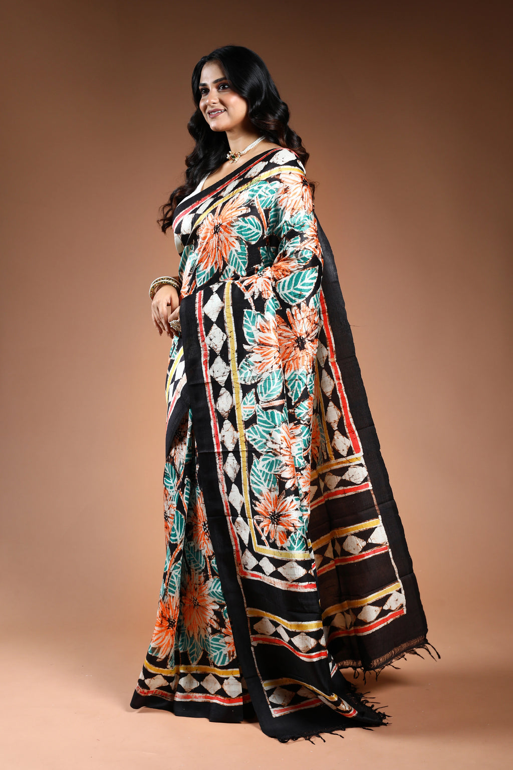Black Pure Bishnupur Silk Saree with Blouse Piece