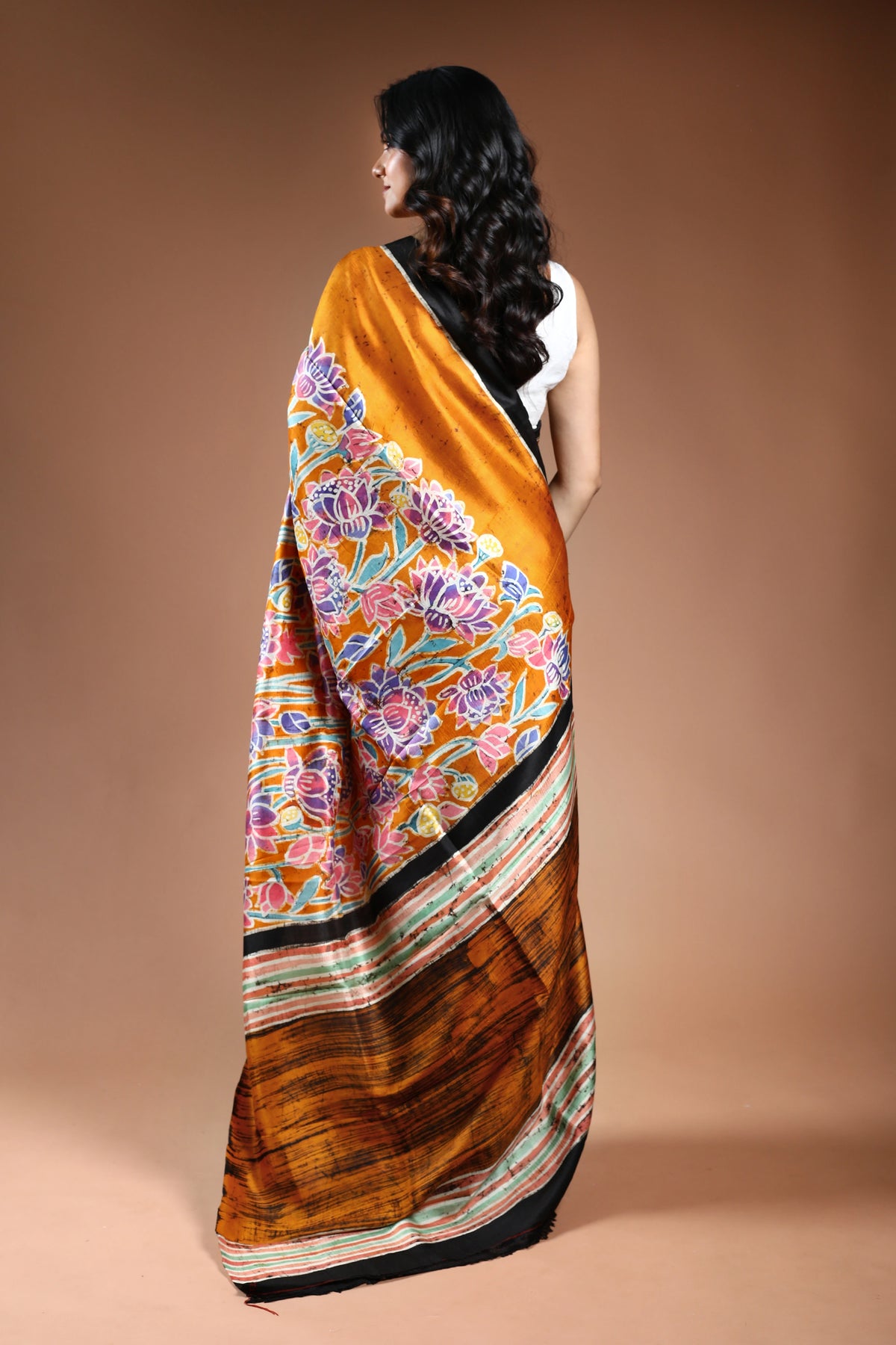 Multicolor Pure Bishnupur Silk Saree with Blouse Piece