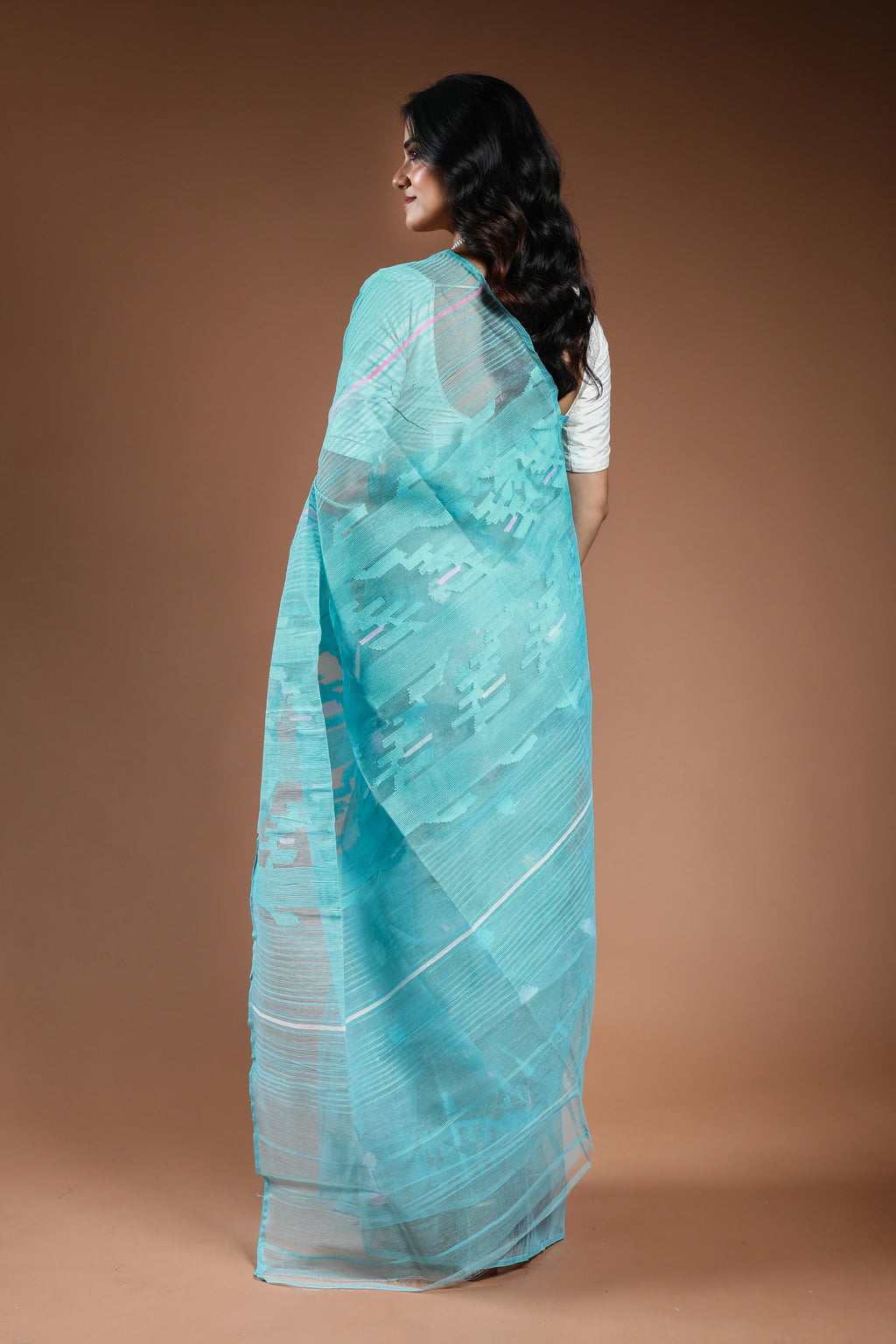 Ice Blue Bengal Jamdani Saree with Blouse Piece