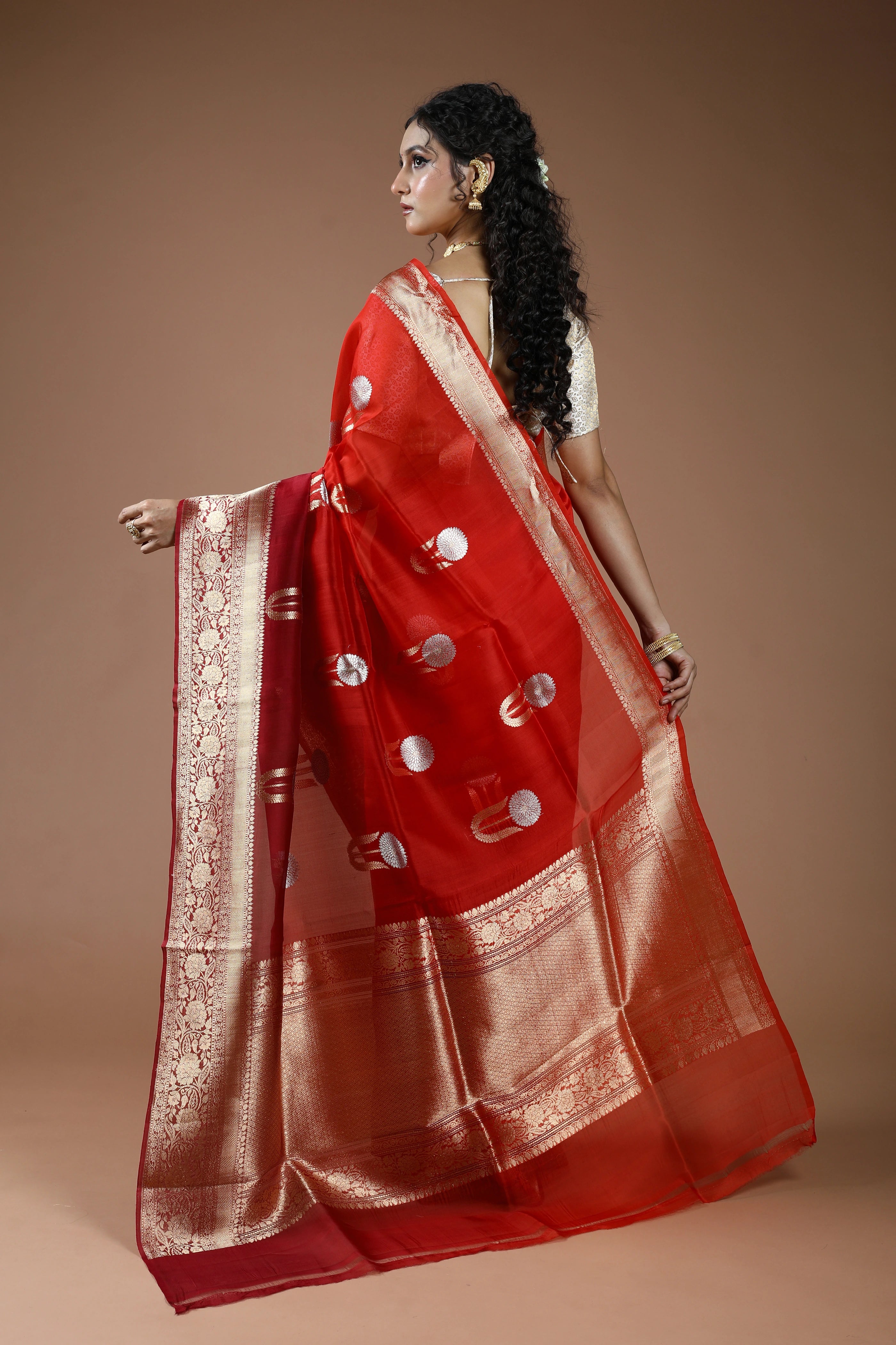 Pure 4D Dye Kora Banarasi Saree With Blouse Piece