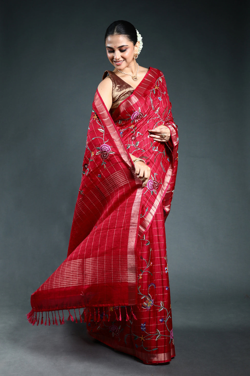 Magenda Semi Tussar embroidery Saree with Blouse Piece