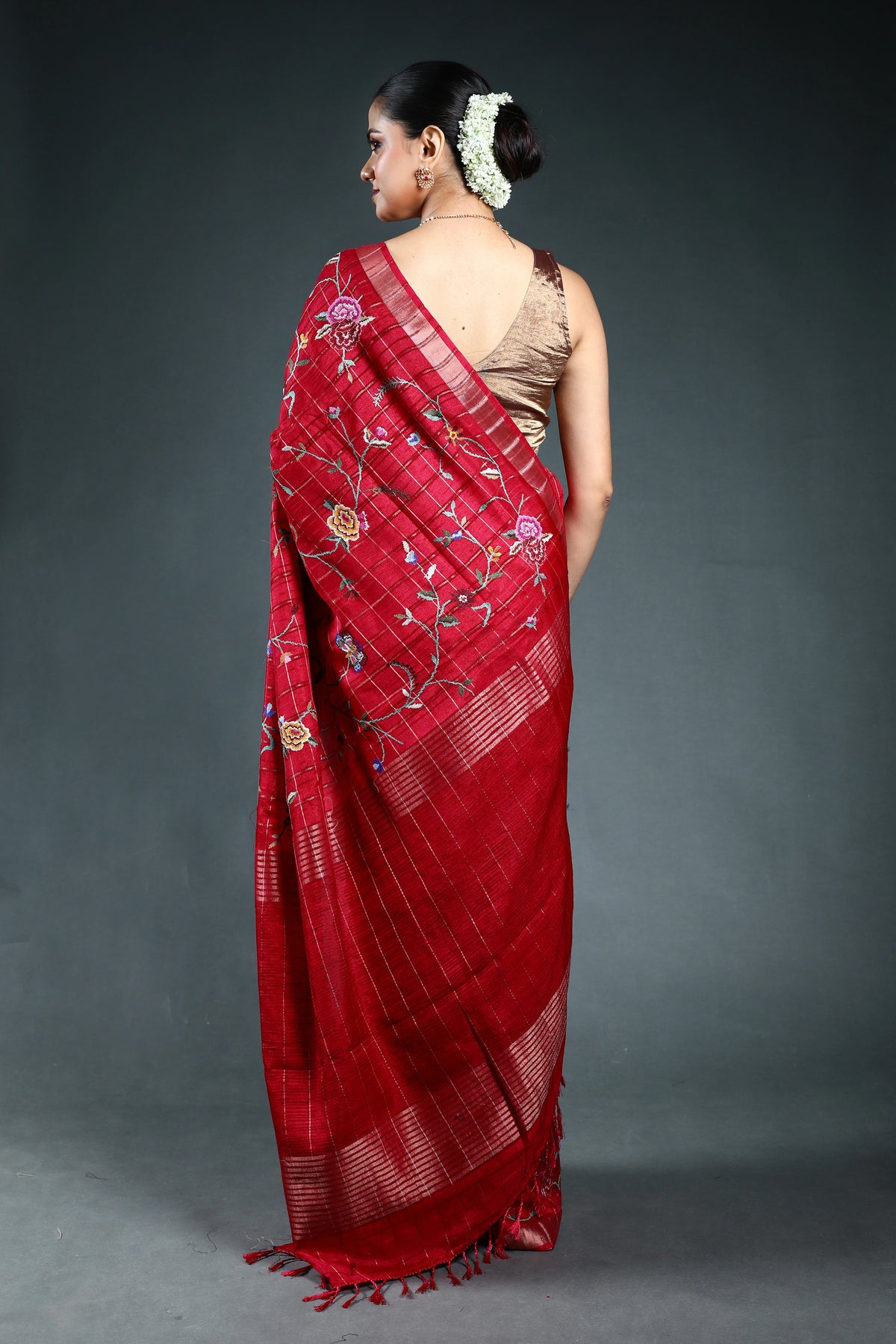 Magenda Semi Tussar embroidery Saree with Blouse Piece
