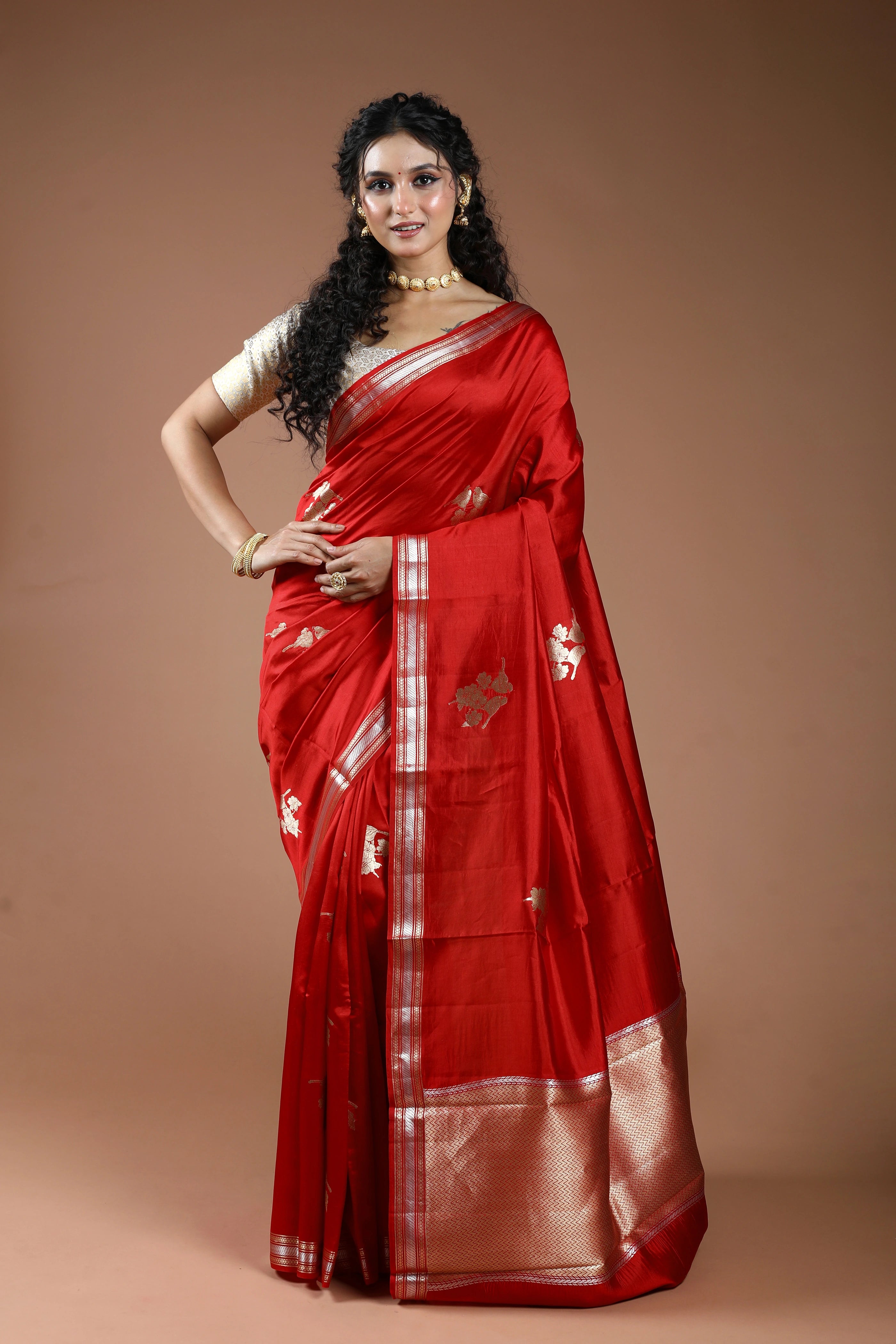Red Pure Mango Silk Saree With Blouse Piece