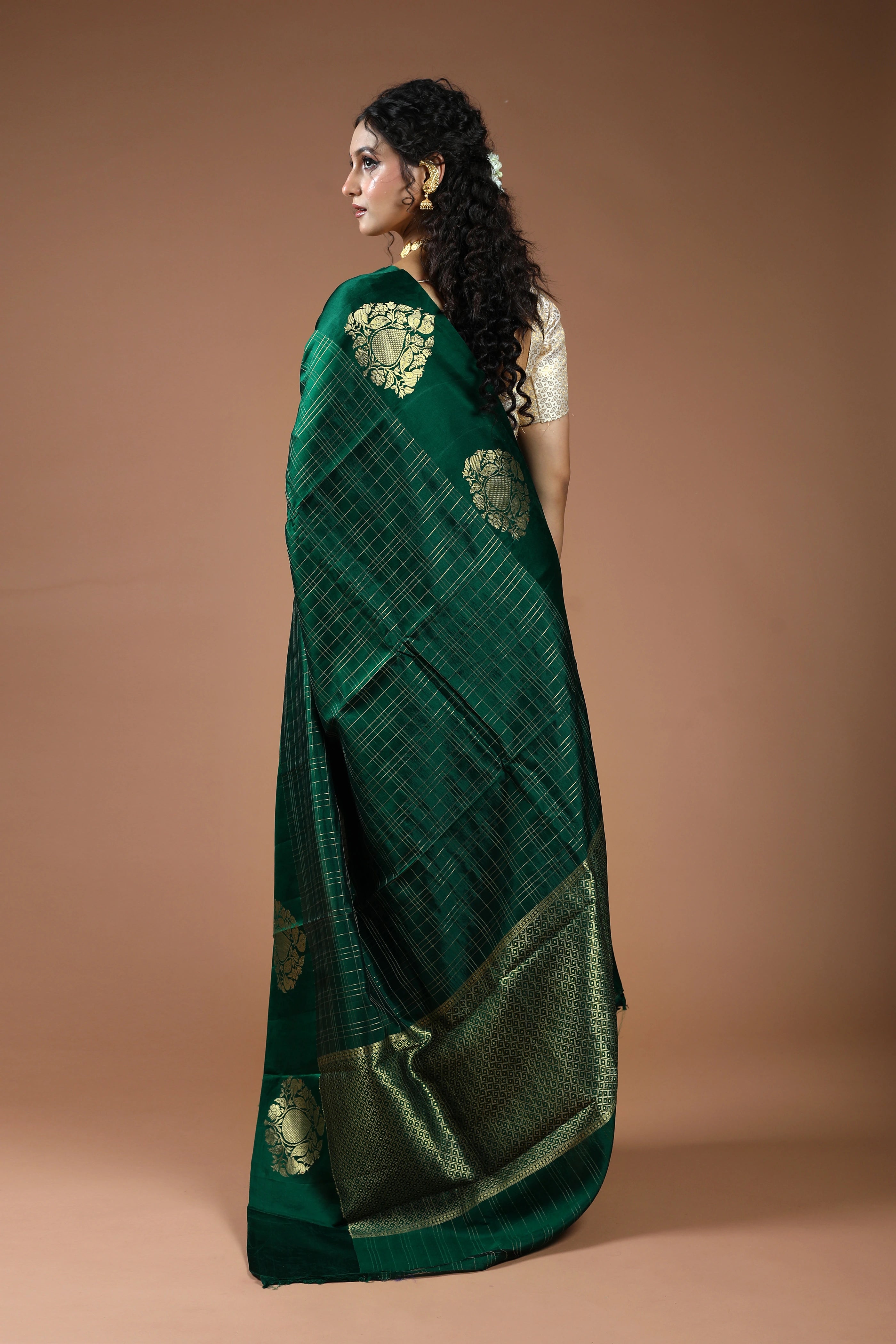 Bottle Green Pure Mango Silk Saree With Blouse Piece