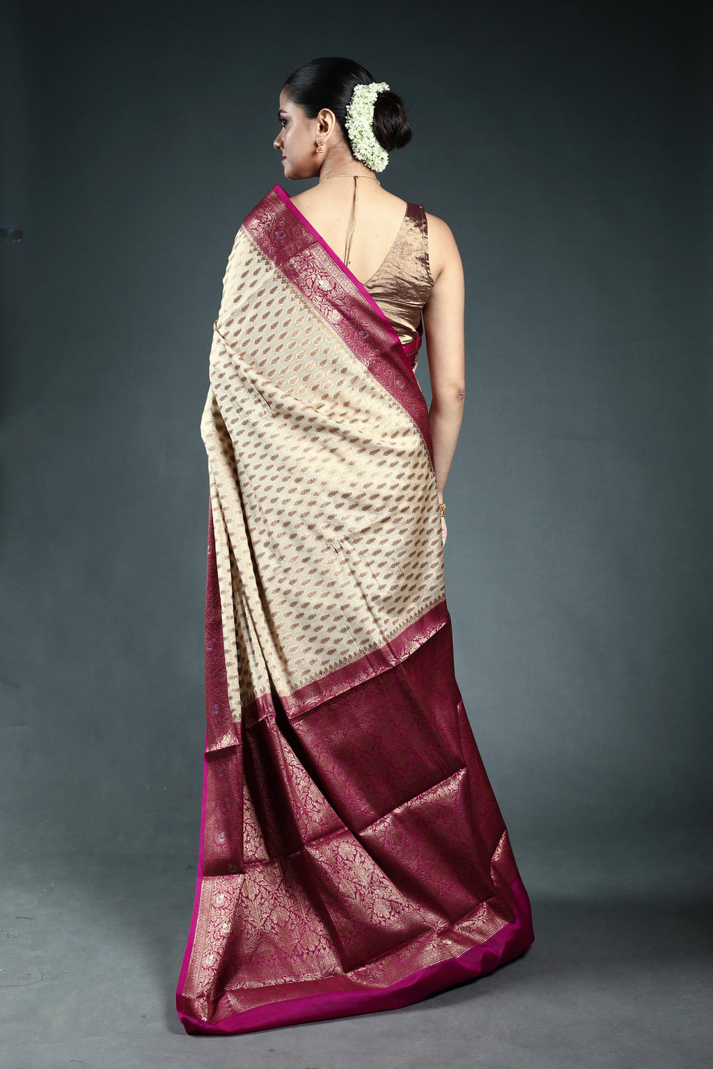 Offwhite Crepe Banarasi Saree with Blouse Piece