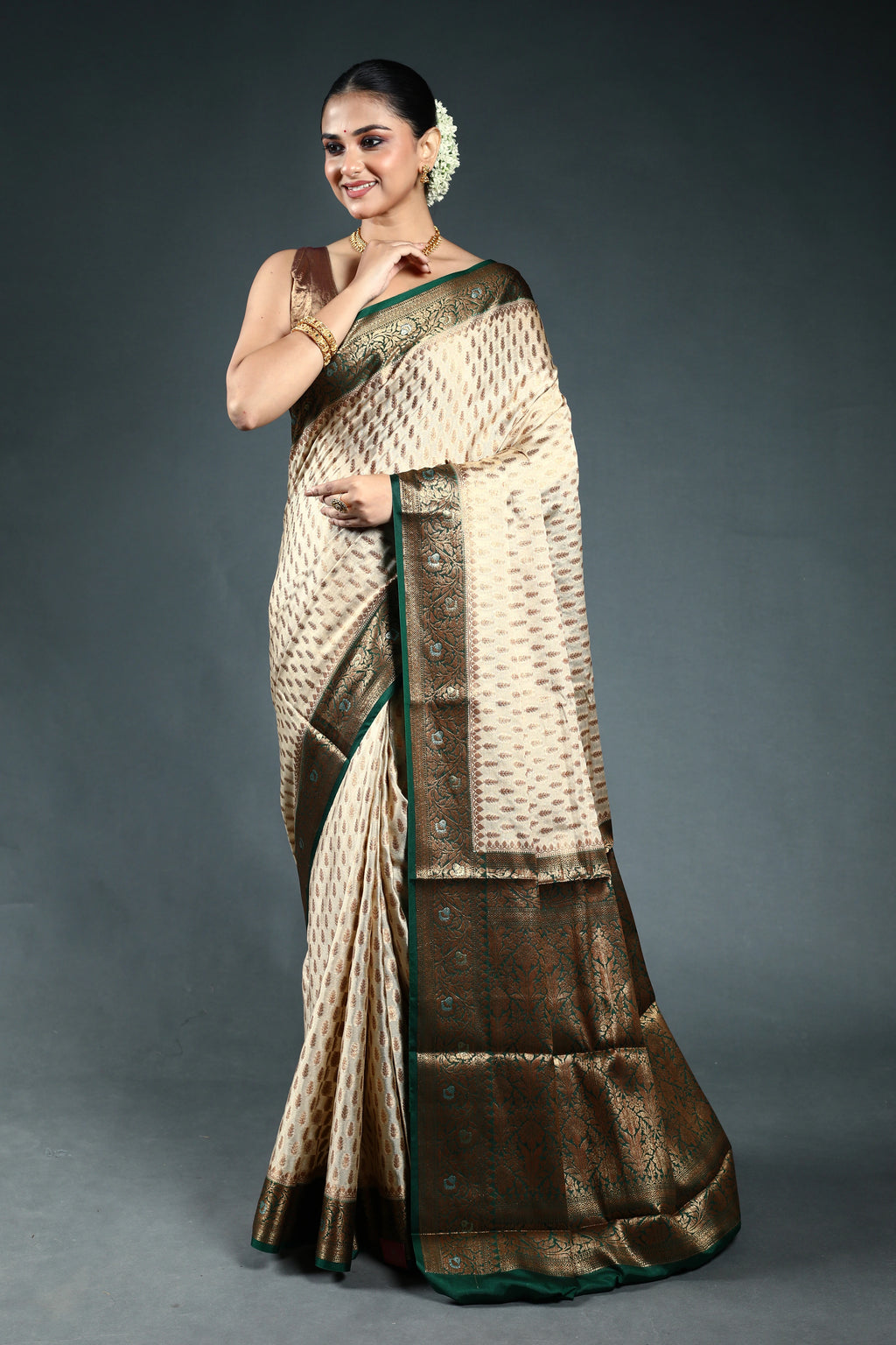 Offwhite Crepe banarasi Saree with Blouse Piece