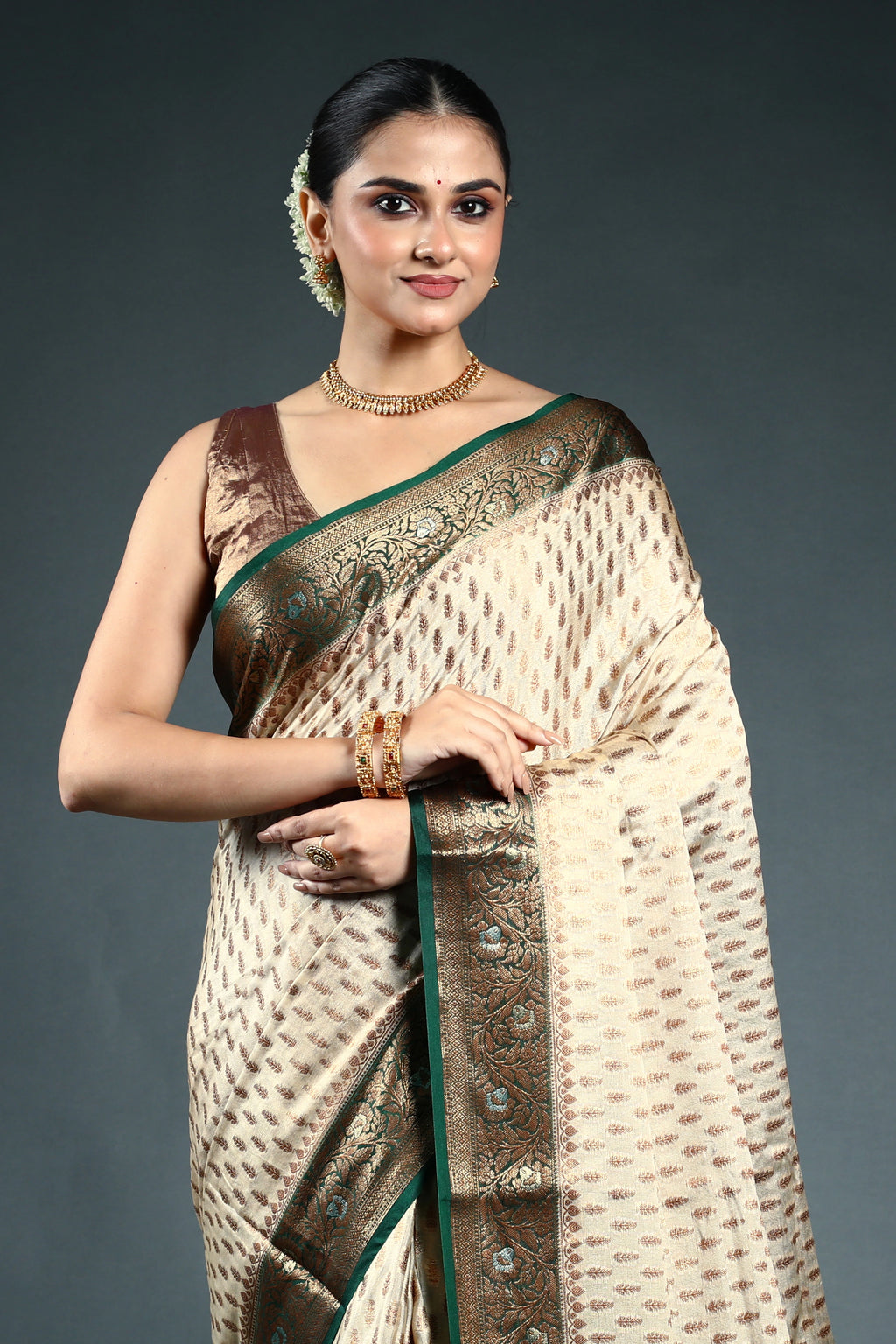 Offwhite Crepe banarasi Saree with Blouse Piece