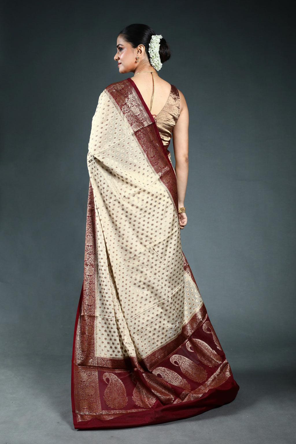 Offwhite Crepe Banarasi Saree with Blouse Piece