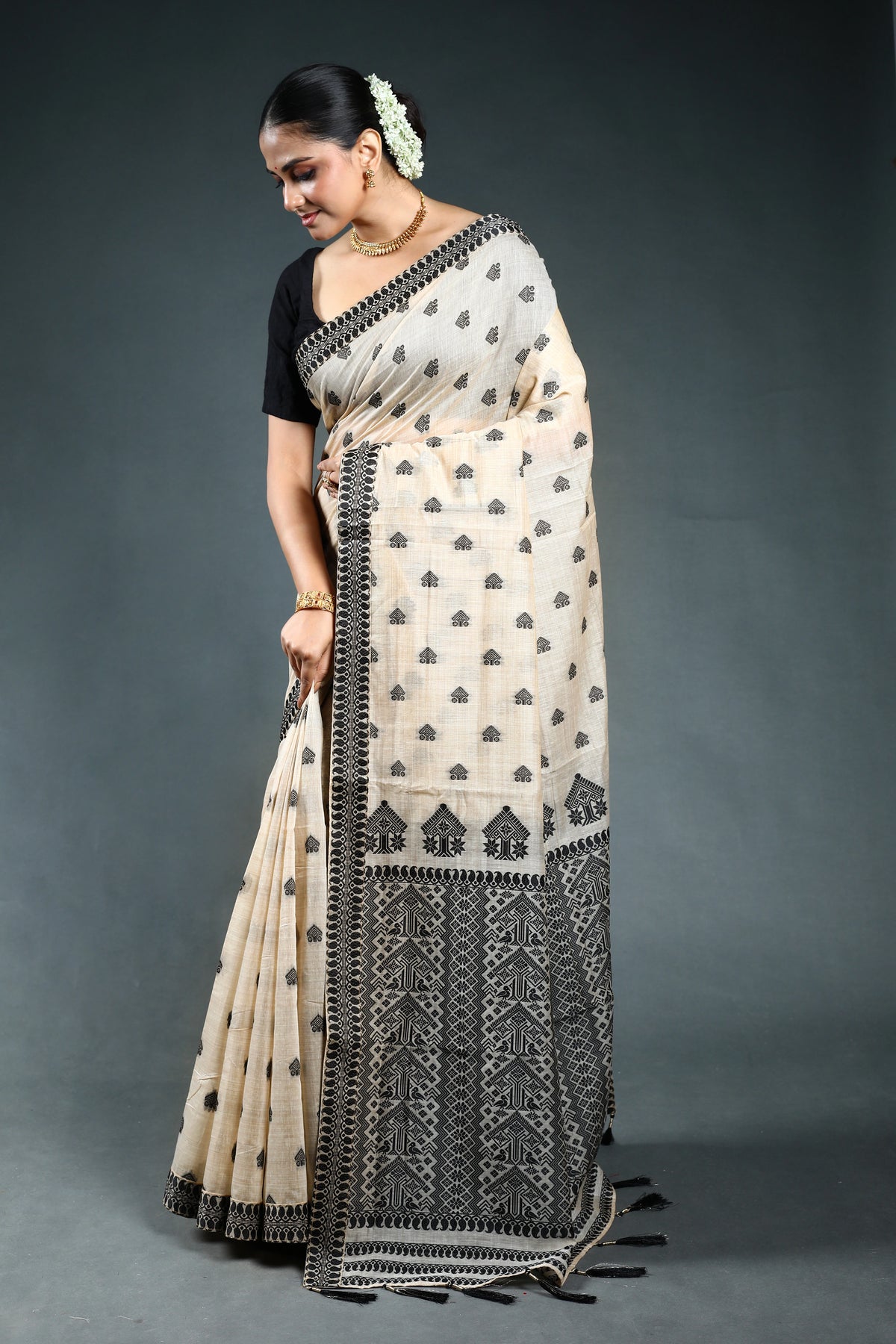 Black Semi Assam Silk Saree with Blouse Piece