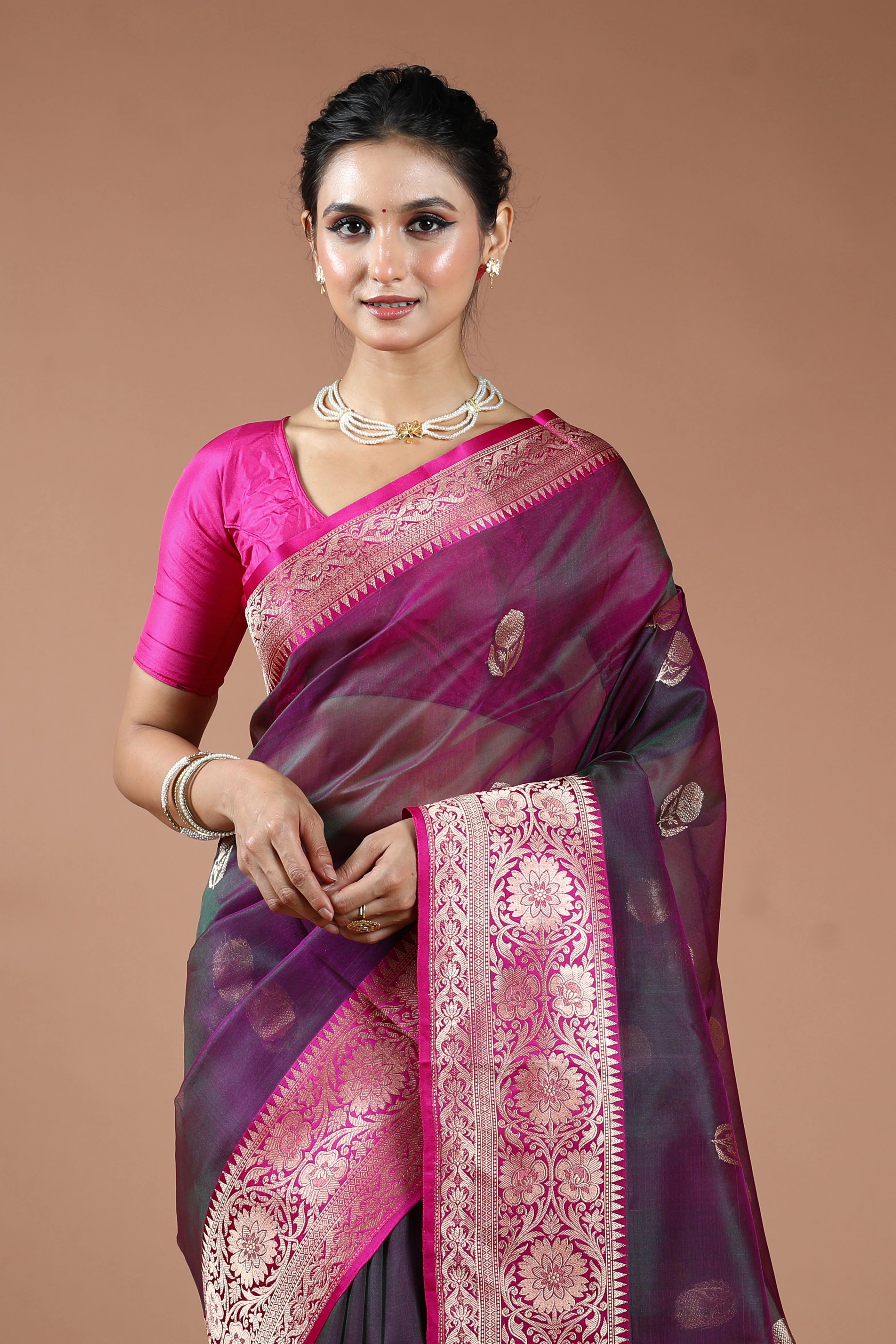 Deep Magenda Pure Kora Banarasi With Katan Border Saree With Blouse Piece