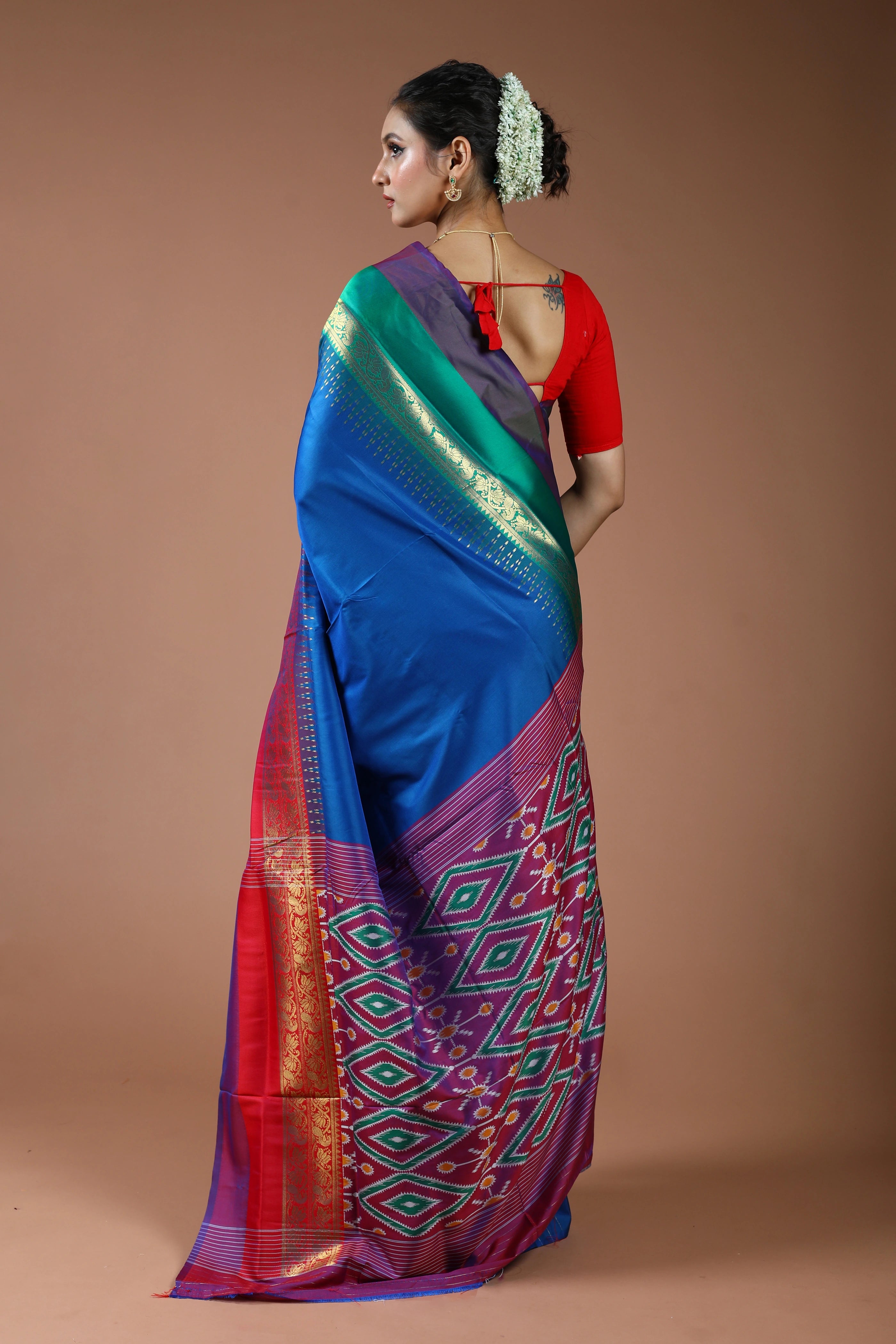 Royal Blue Semi Pochampally Saree With Blouse Piece