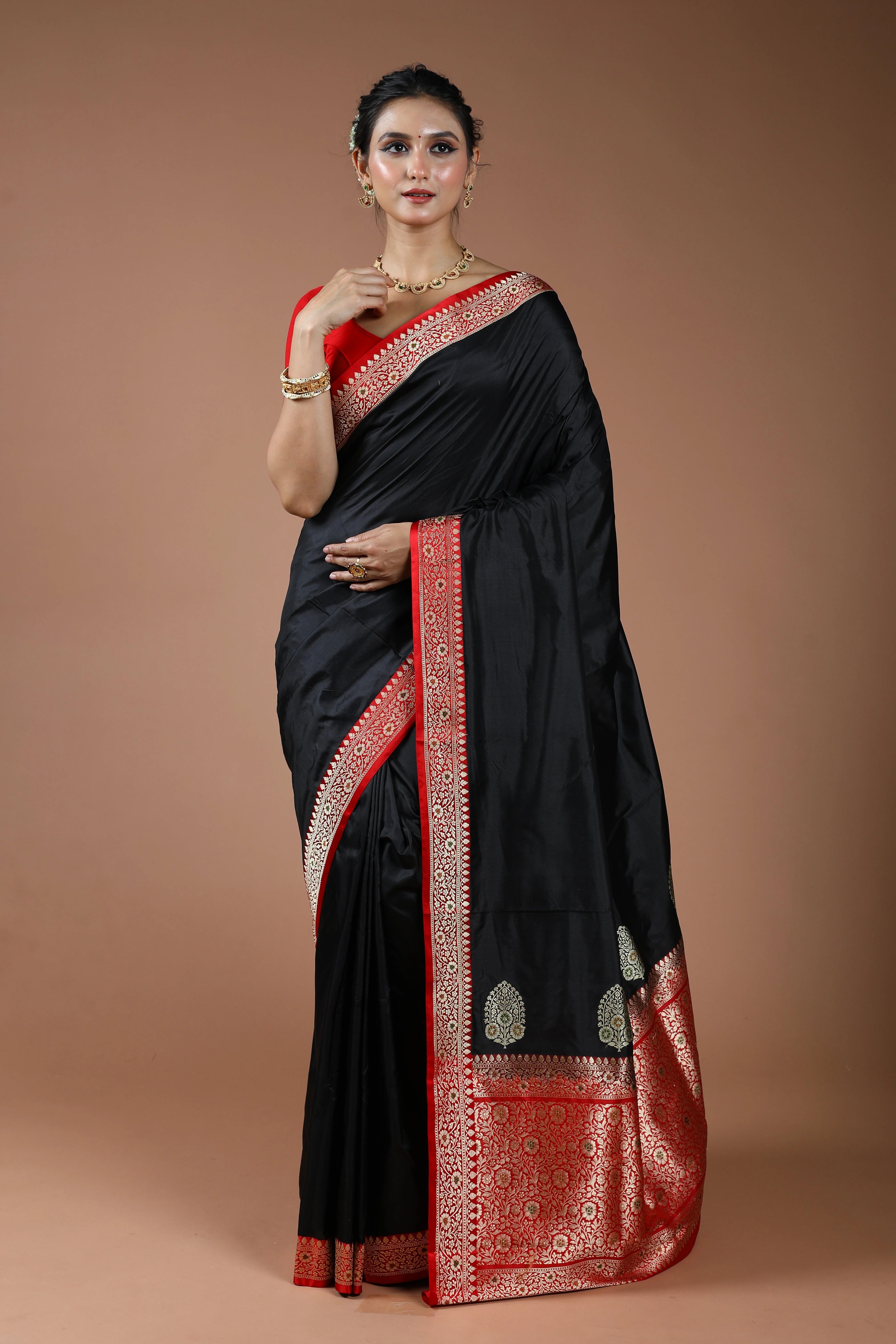 Black Pure Katan Silk Saree With Blouse Piece