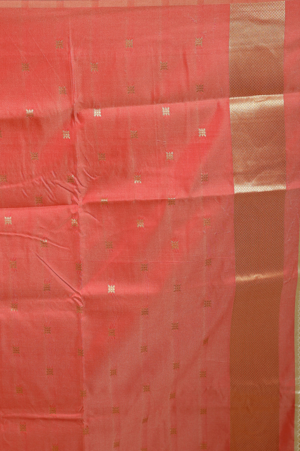 Offwhite Semi Pochampally Silk Saree With Blouse Piece