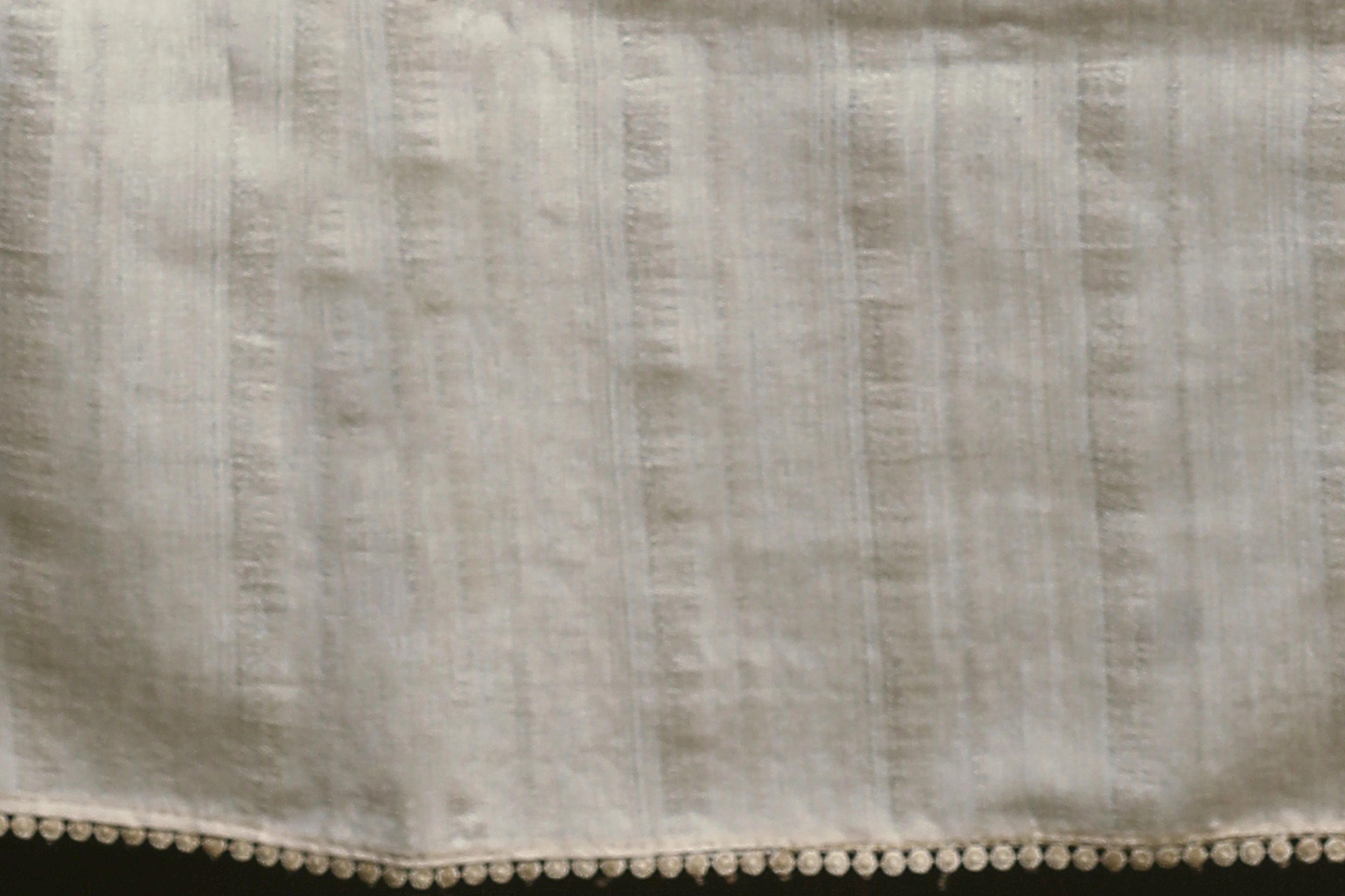 Offwhite Semi Tussar Machine Kathiyawadi Saree With Blouse Piece