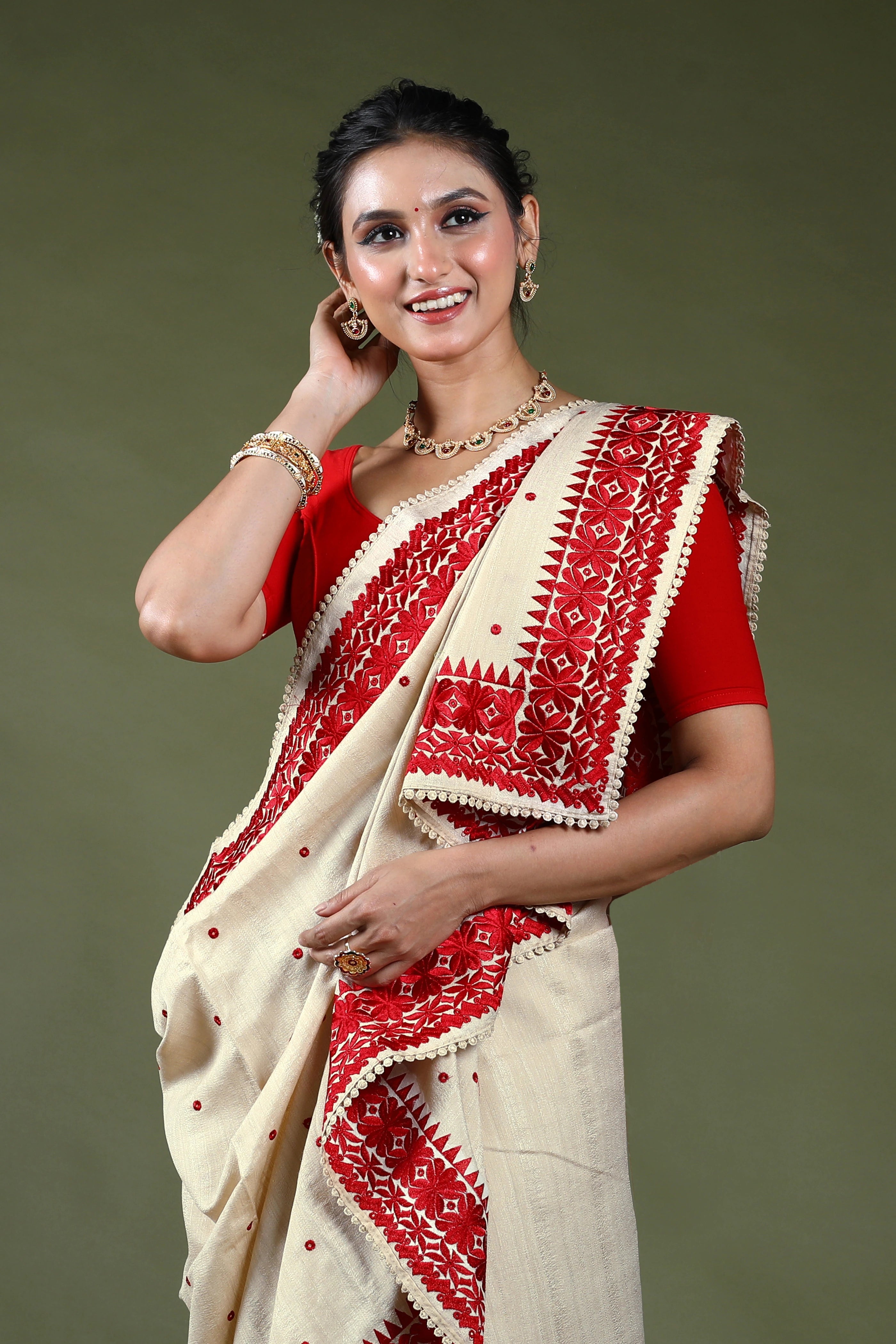 Offwhite Semi Tussar Machine Kathiyawadi Saree With Blouse Piece