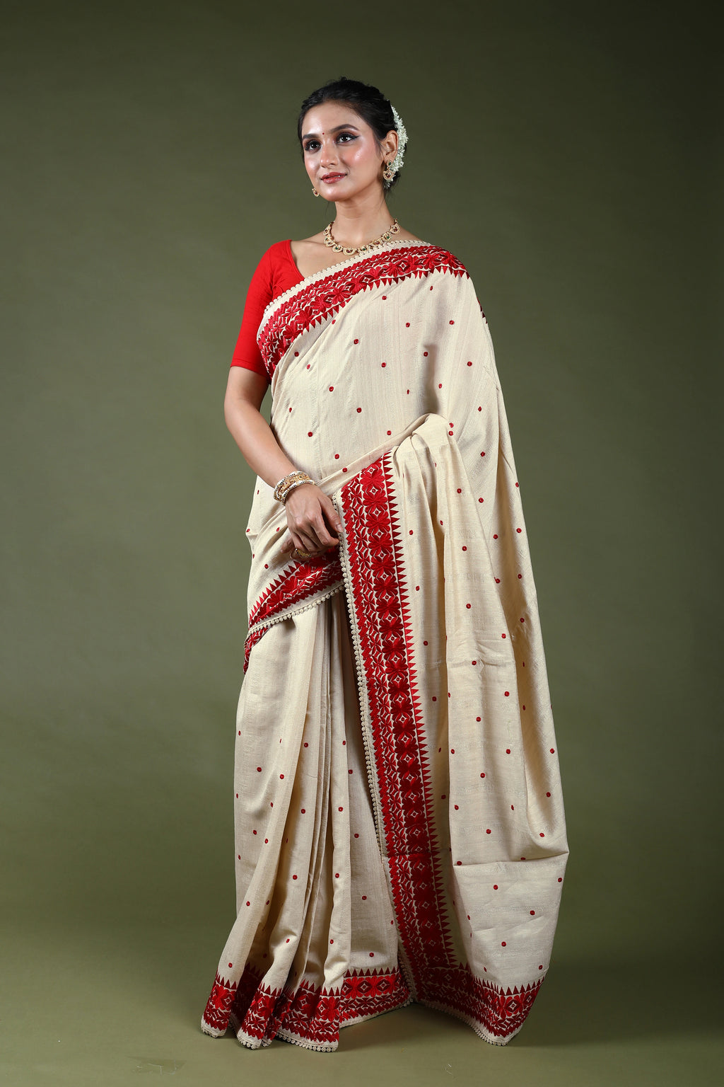Offwhite Semi Tussar Machine Kathiyawadi Saree With Blouse Piece