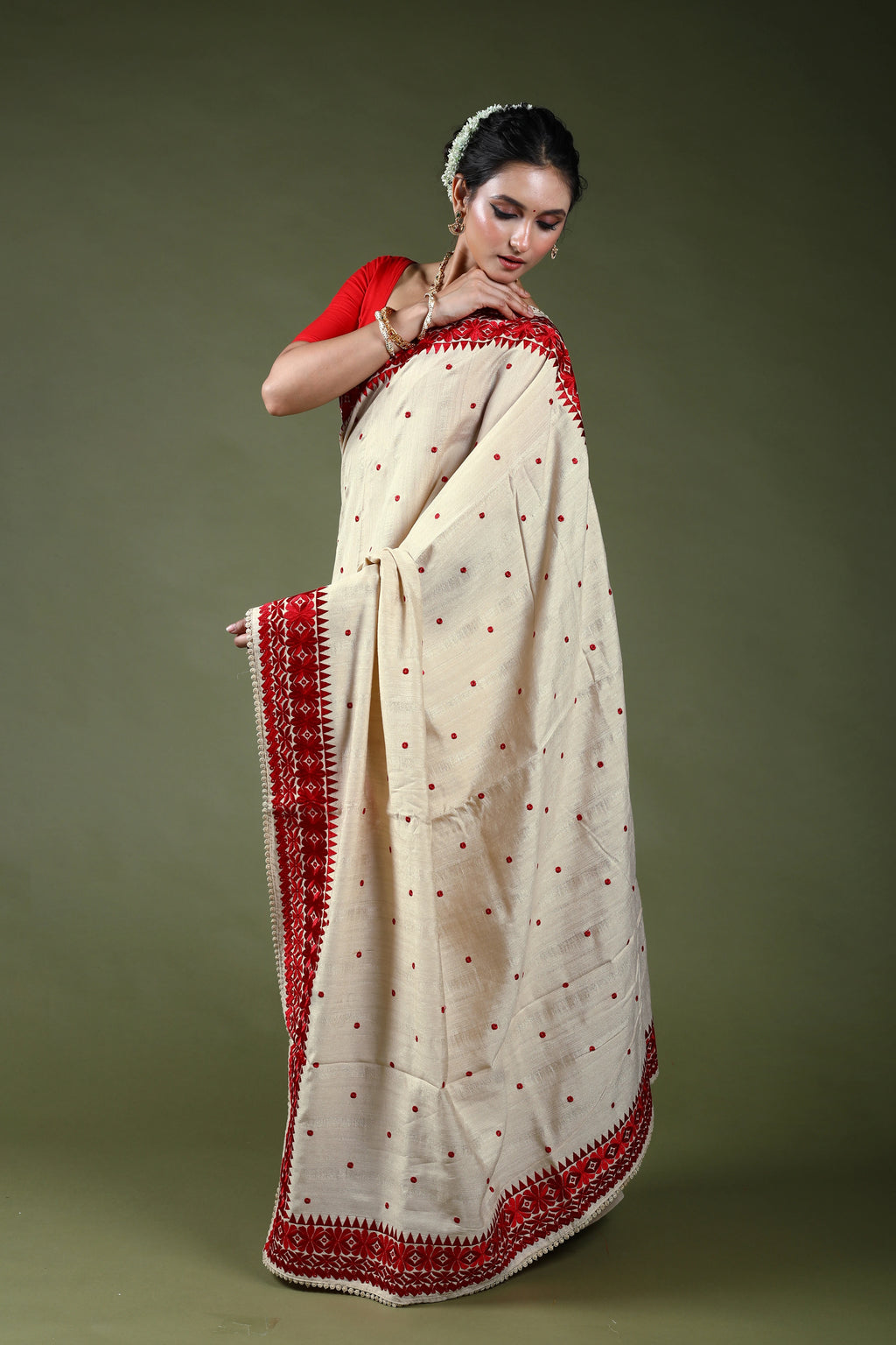 Offwhite Semi Tussar Machine Kathiyawadi Saree With Blouse Piece