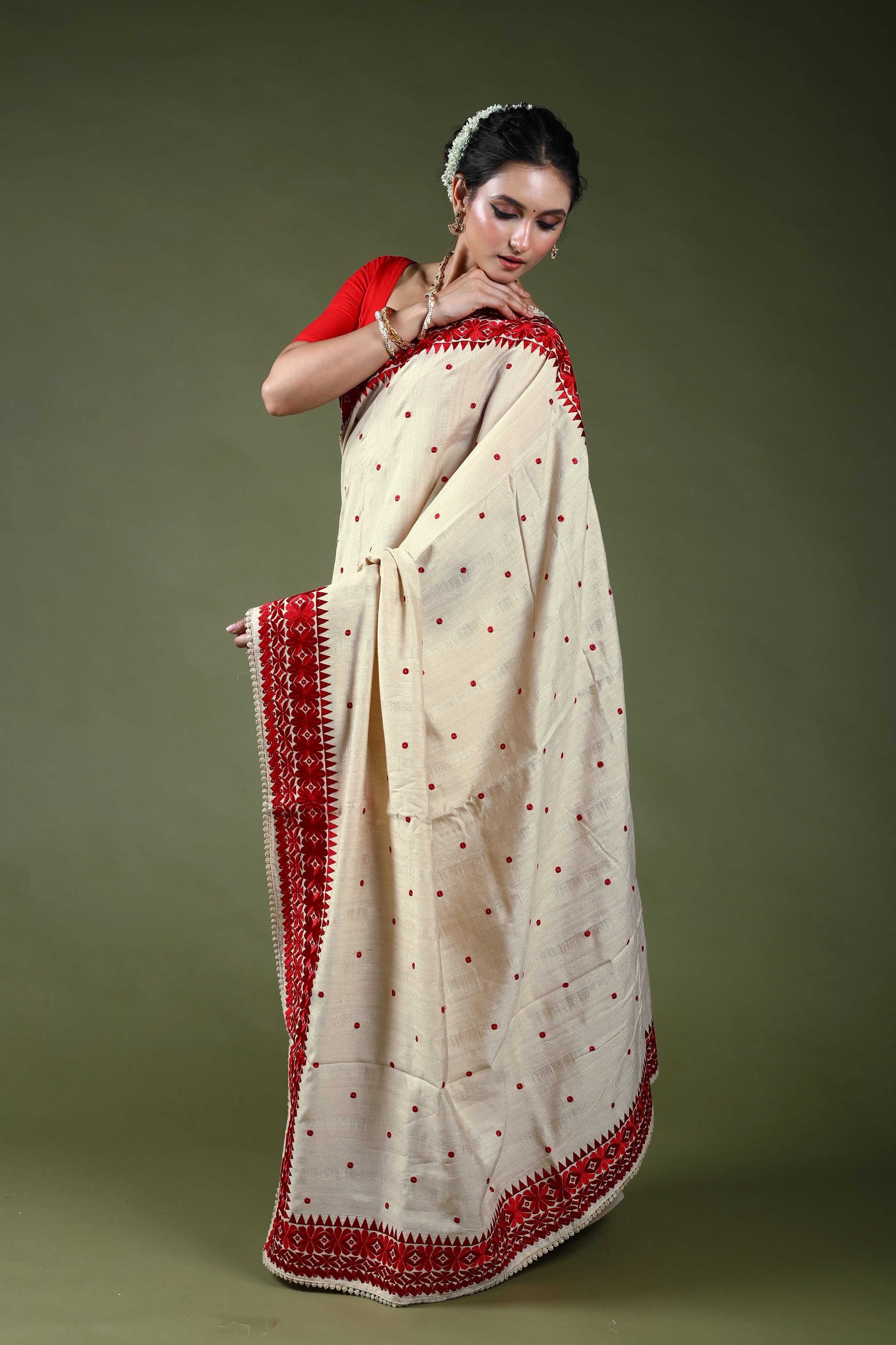 Offwhite Semi Tussar Machine Kathiyawadi Saree With Blouse Piece