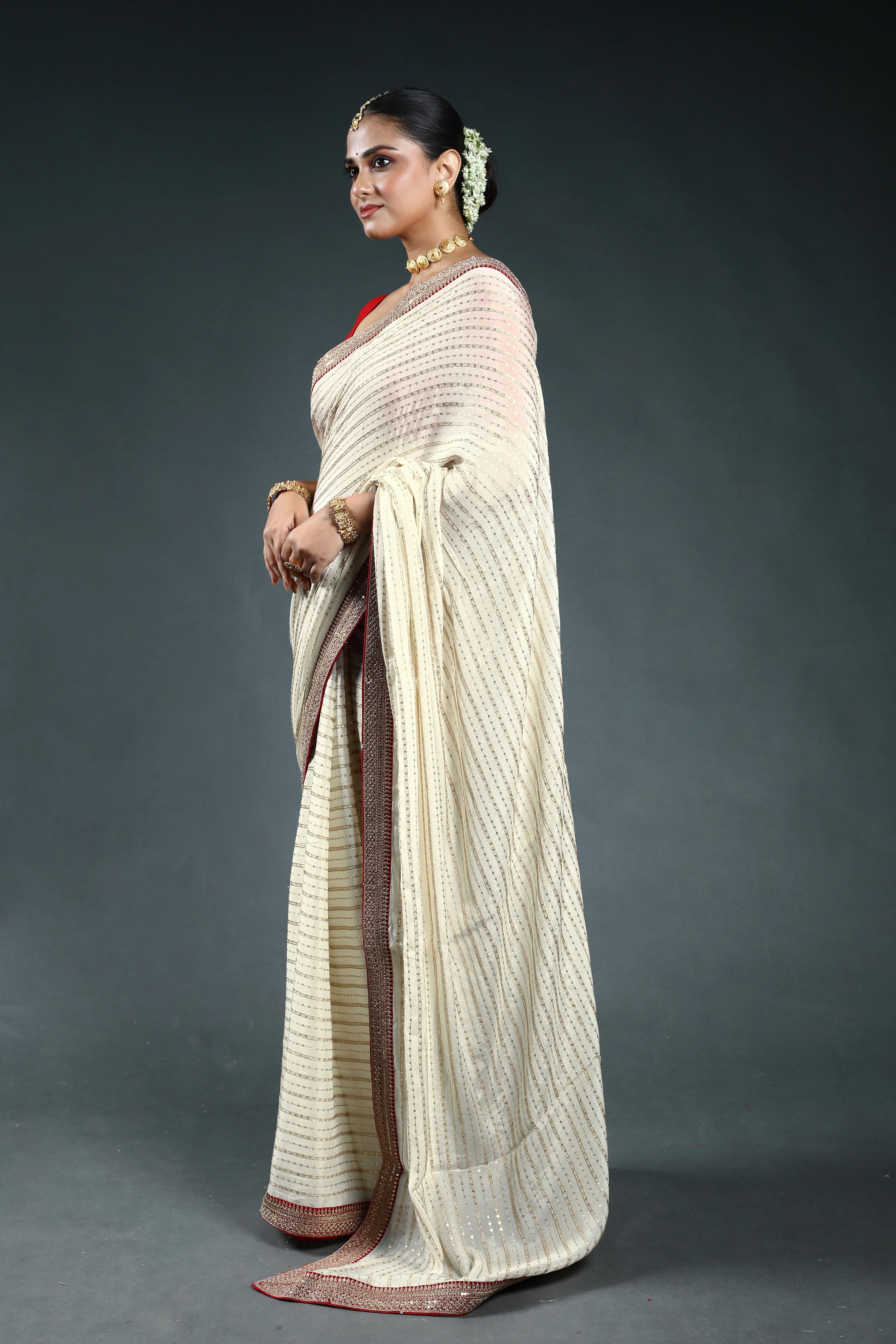 Offwhite Semi Georgette Saree with Blouse Piece