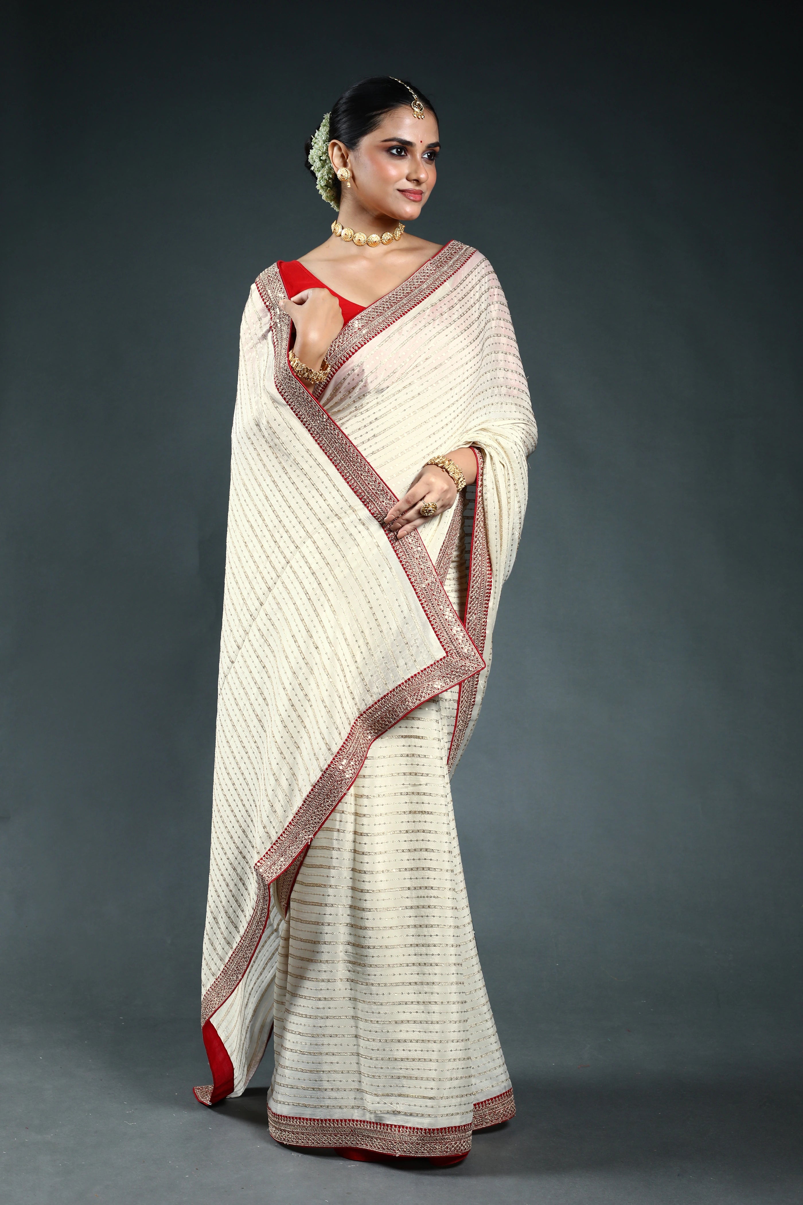 Offwhite Semi Georgette Saree with Blouse Piece