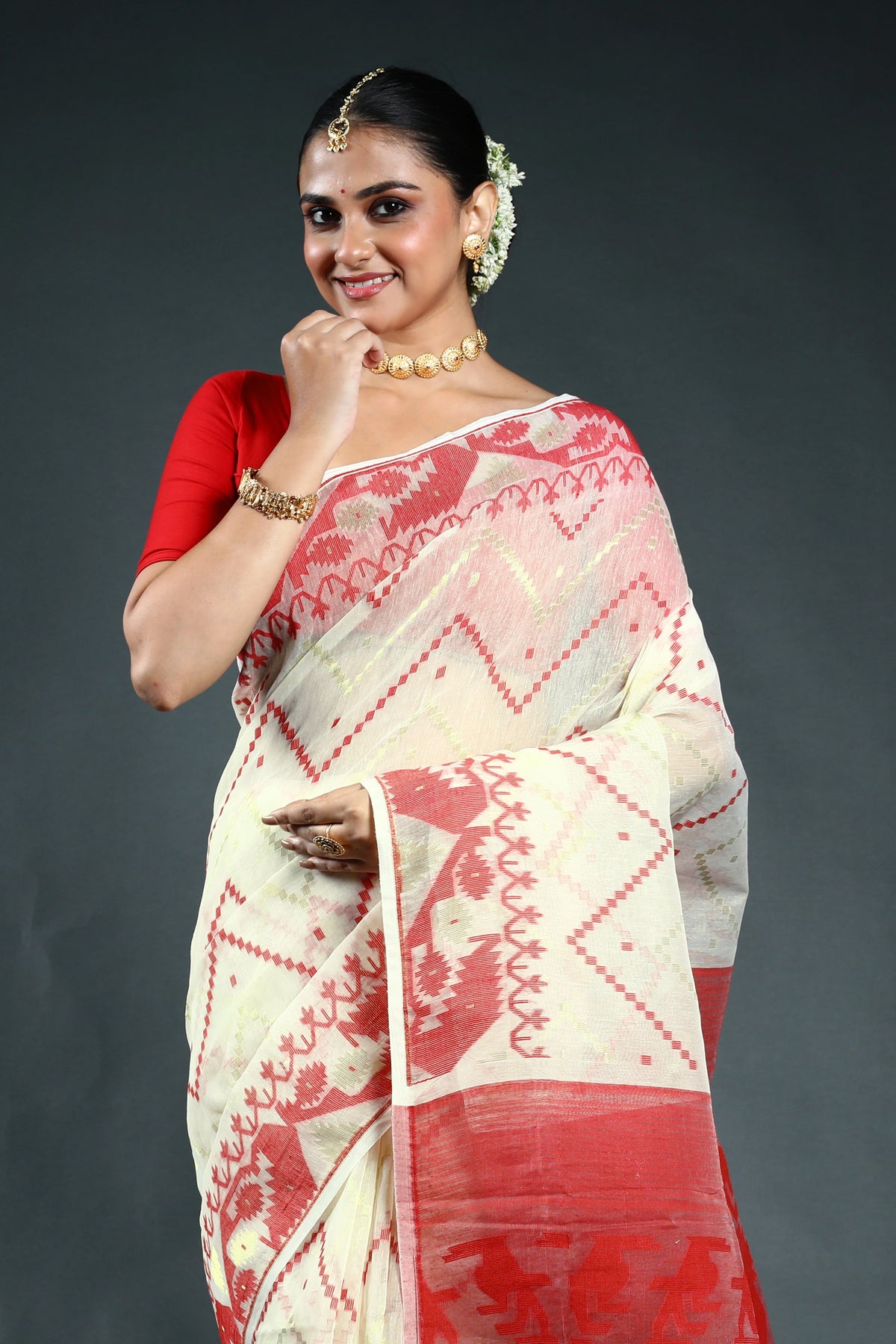 Offwhite Bengal Jamdani Saree with Blouse Piece