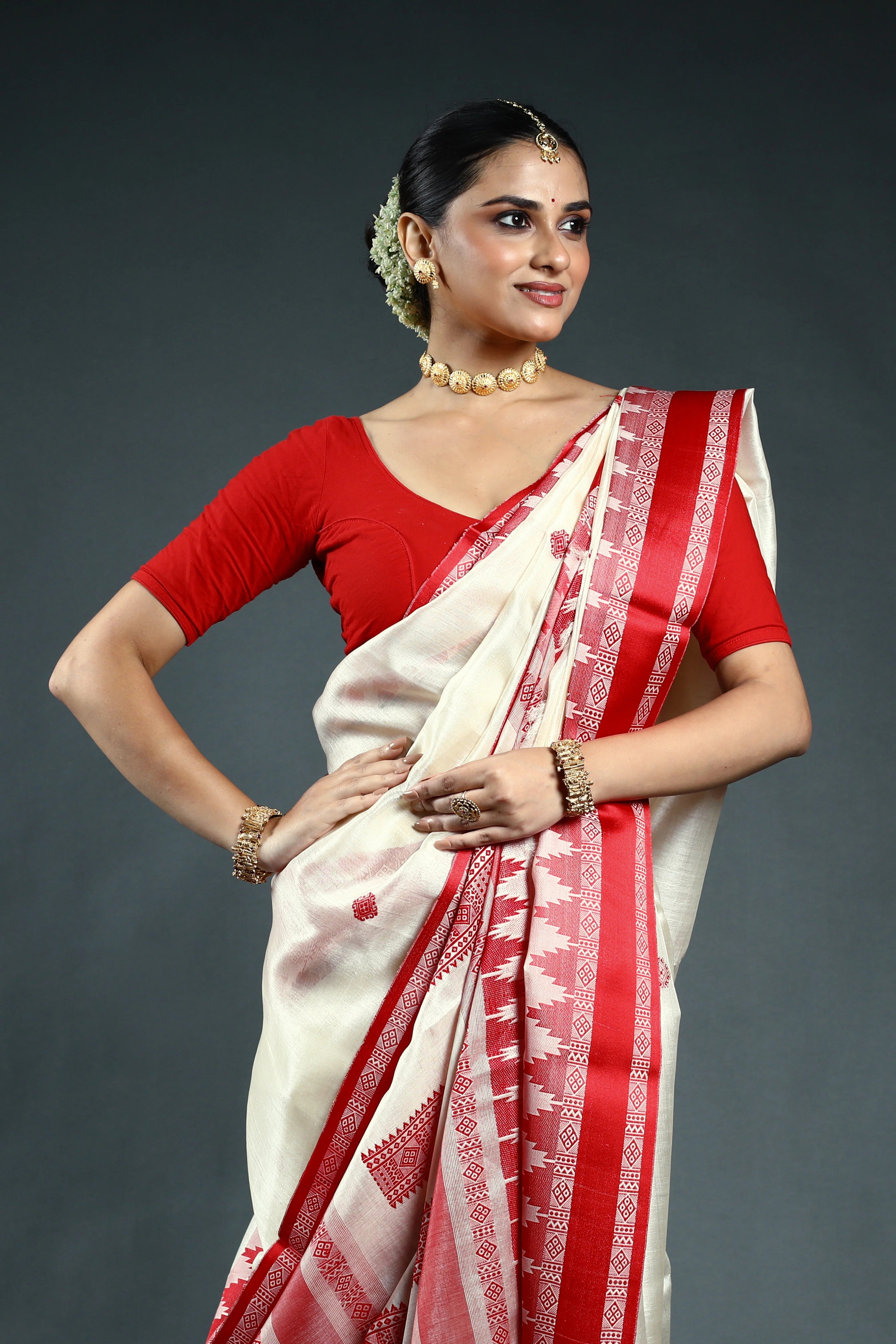 Offwhite Bengal Handloom Tussar Saree with Blouse Piece