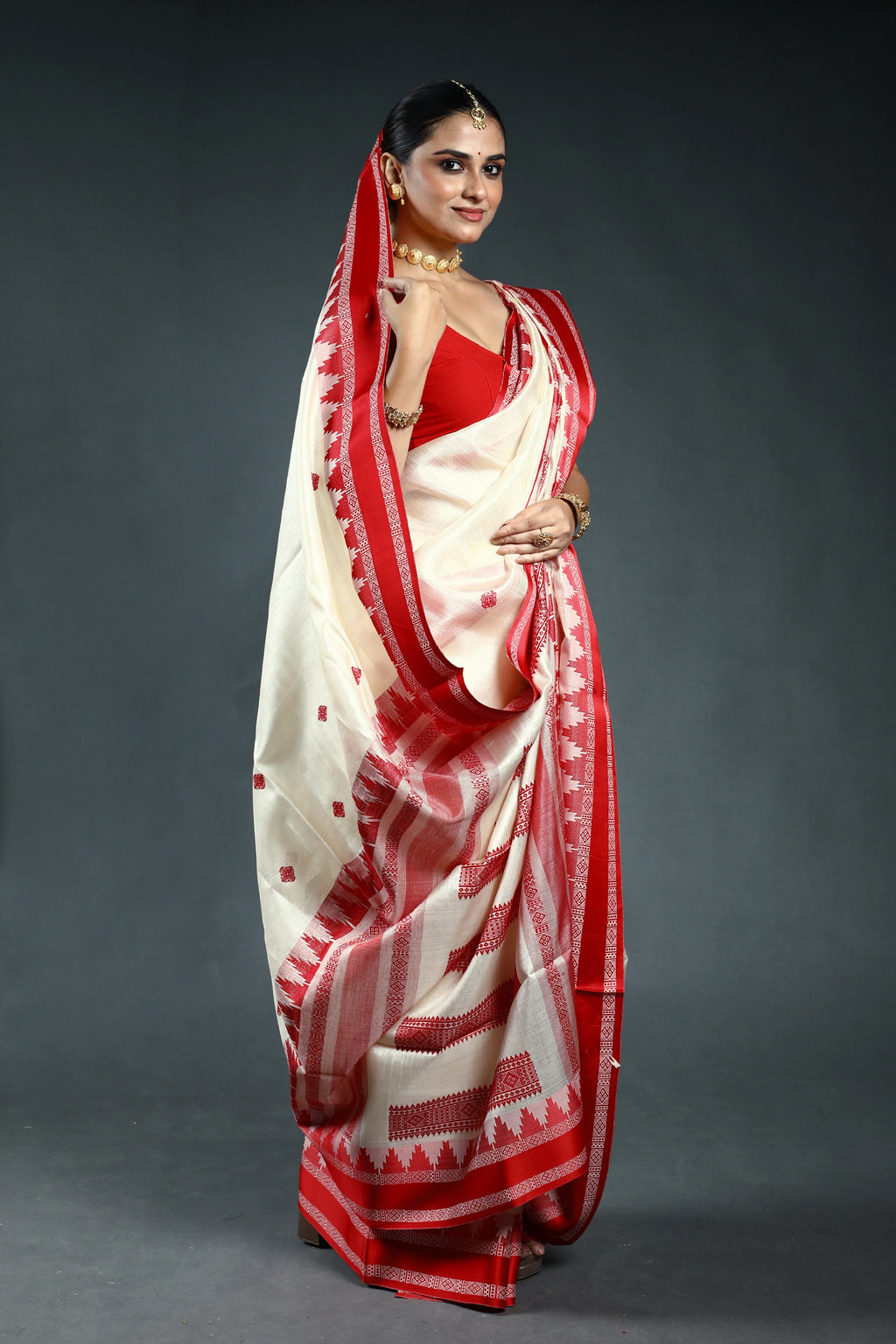 Offwhite Bengal Handloom Tussar Saree with Blouse Piece