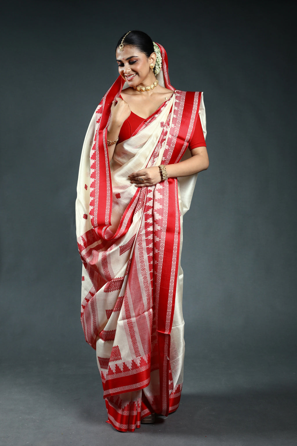 Offwhite Bengal Handloom Tussar Saree with Blouse Piece
