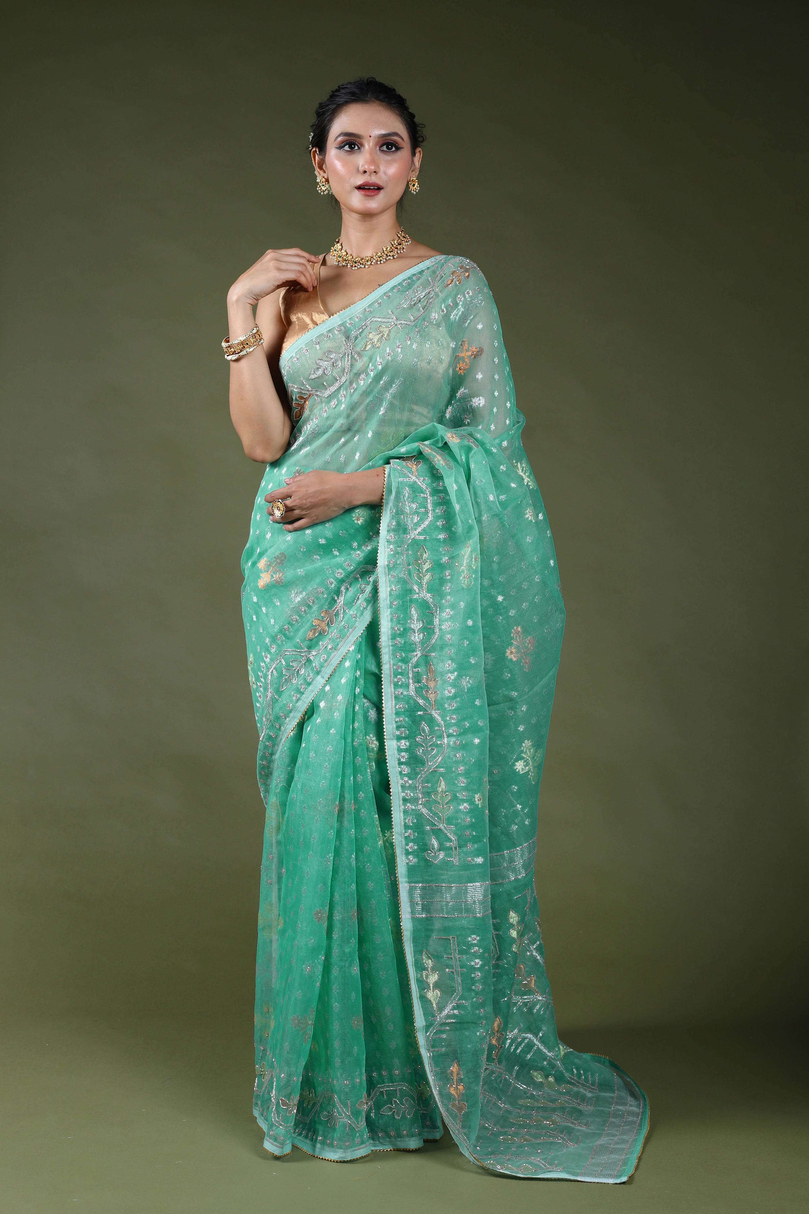 Ice Blue Karchupi Jamdani Saree With Blouse Piece