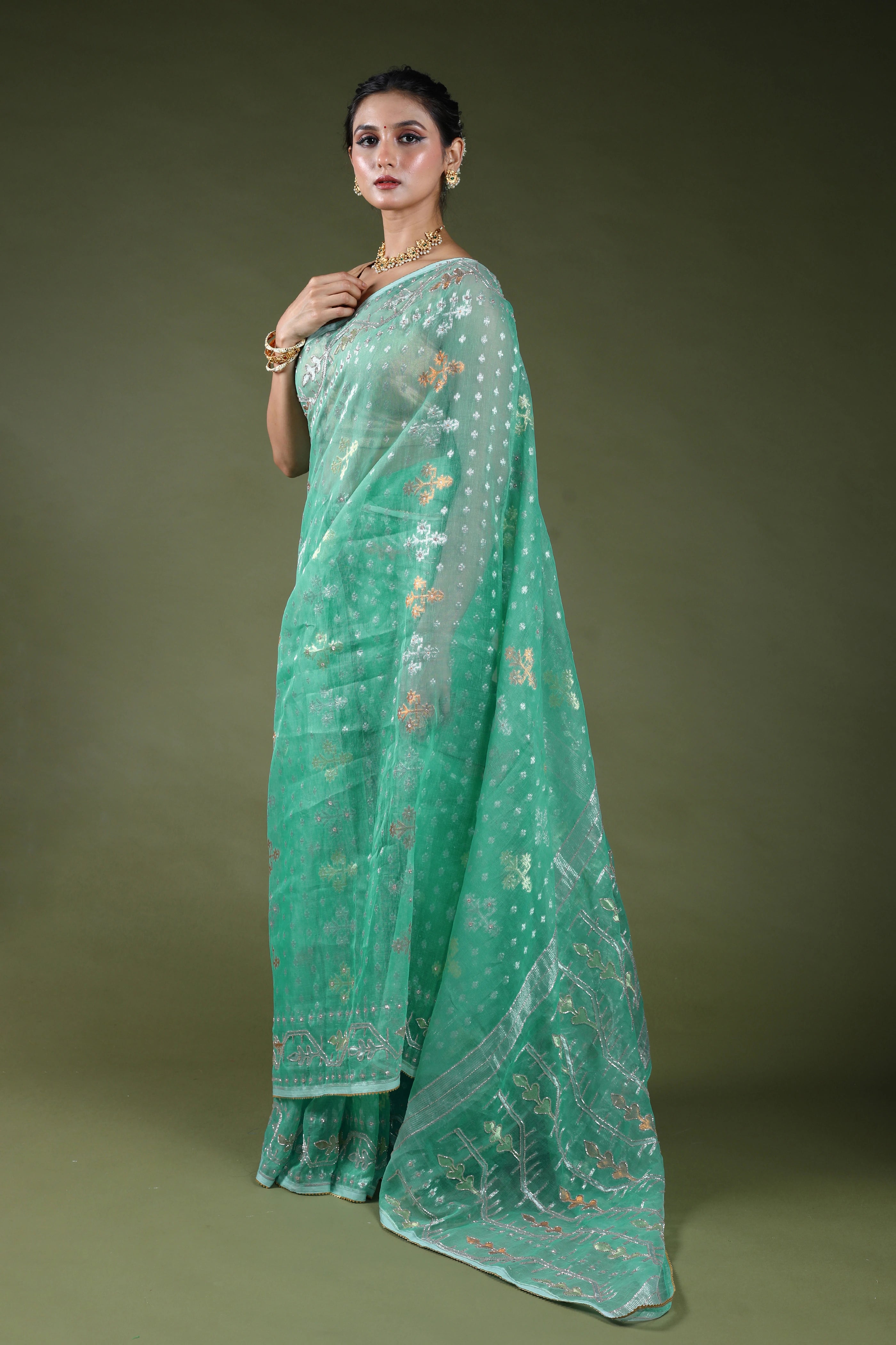 Ice Blue Karchupi Jamdani Saree With Blouse Piece