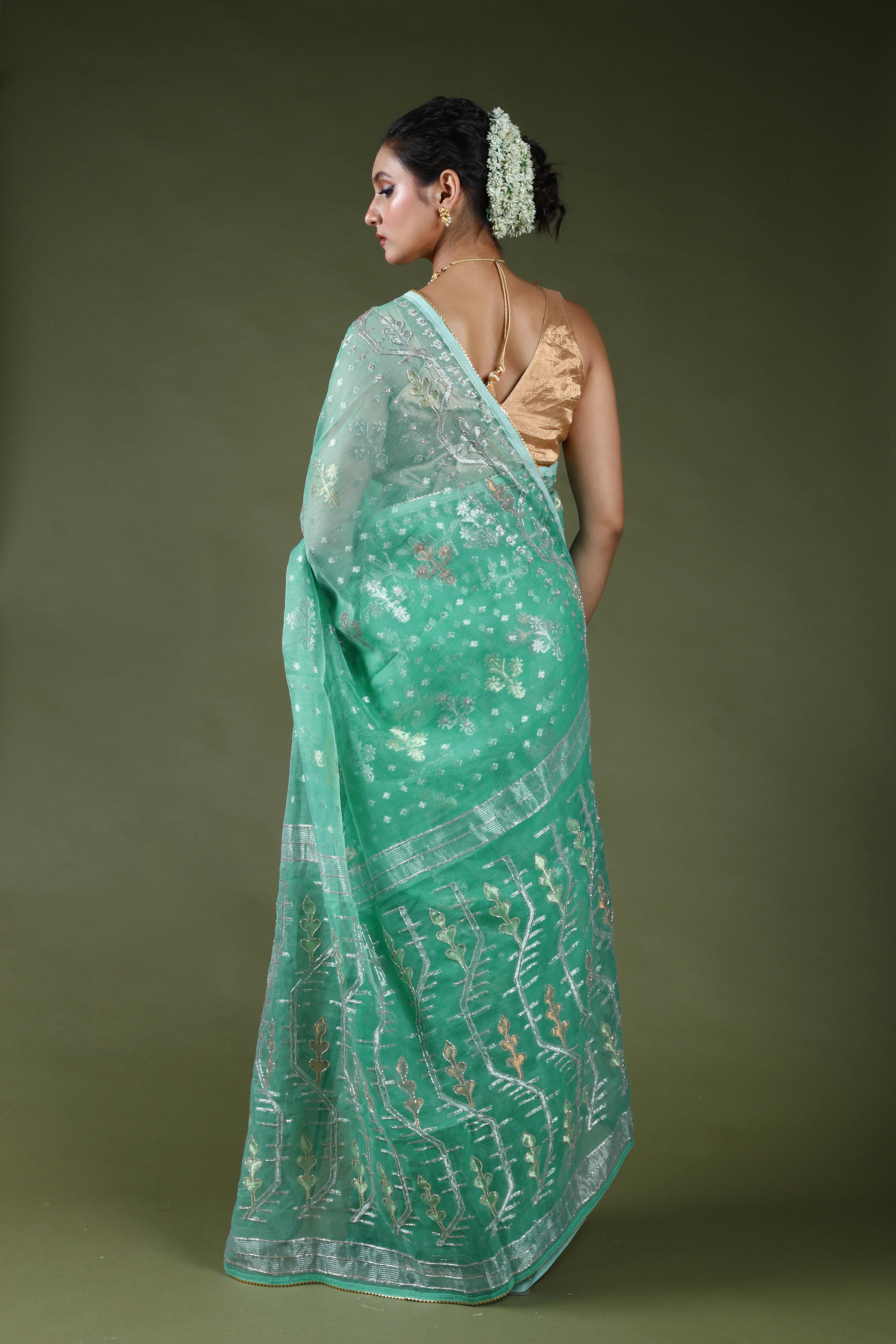 Ice Blue Karchupi Jamdani Saree With Blouse Piece