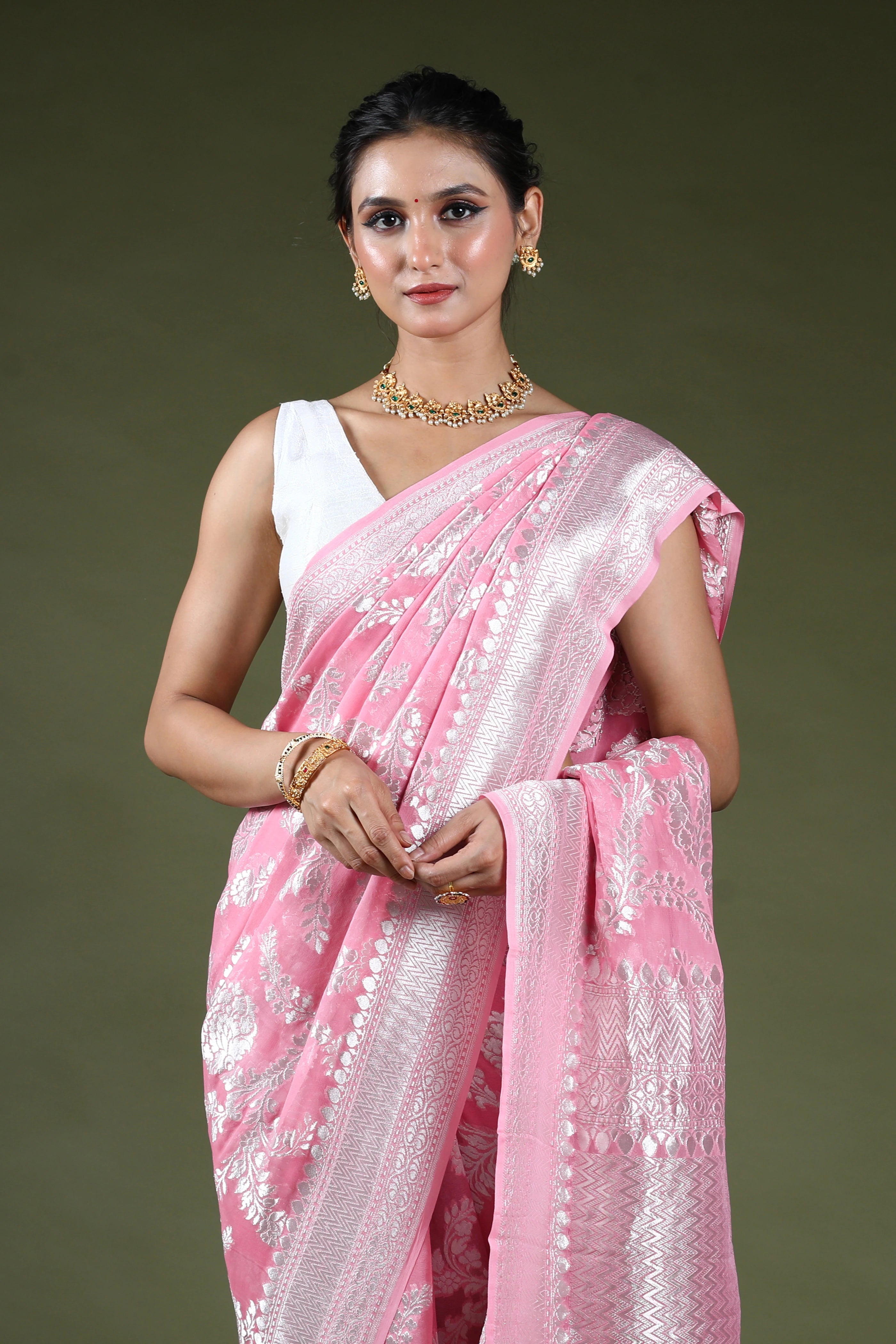 Baby Pink Pure Georgette Saree With Blouse Piece