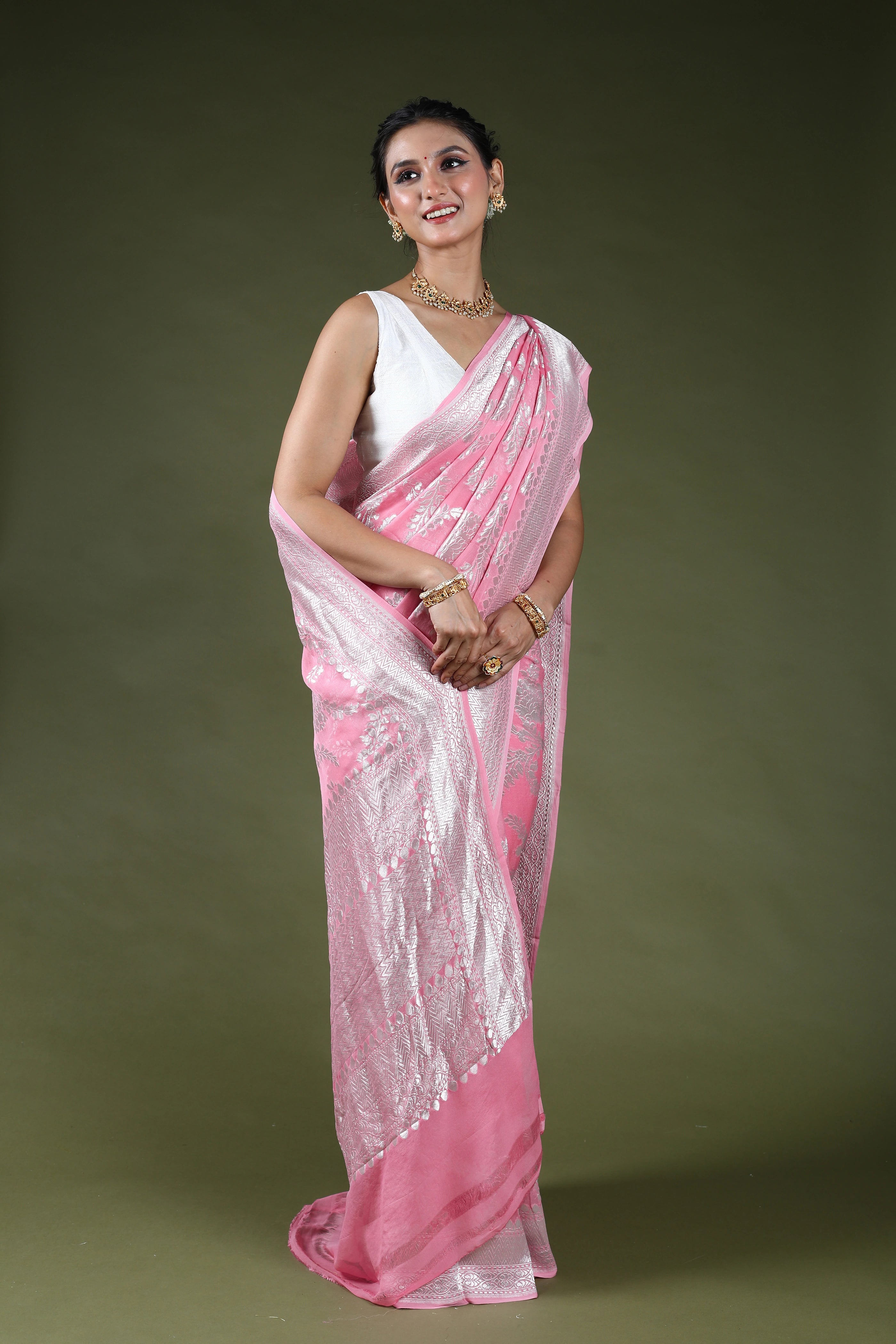 Baby Pink Pure Georgette Saree With Blouse Piece