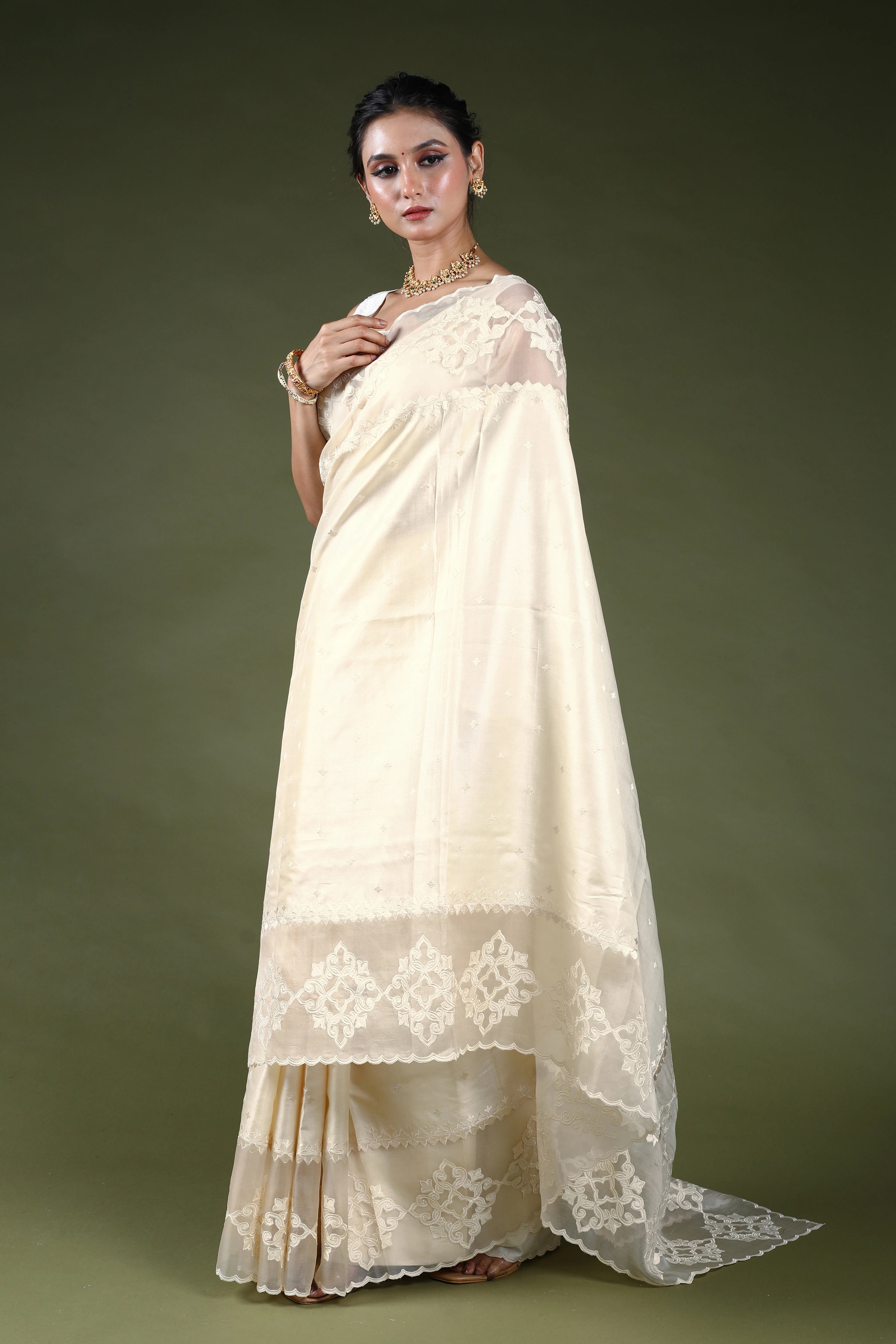 Offwhite Pure Tussar With Organza Applique Border Saree With Blouse Piece