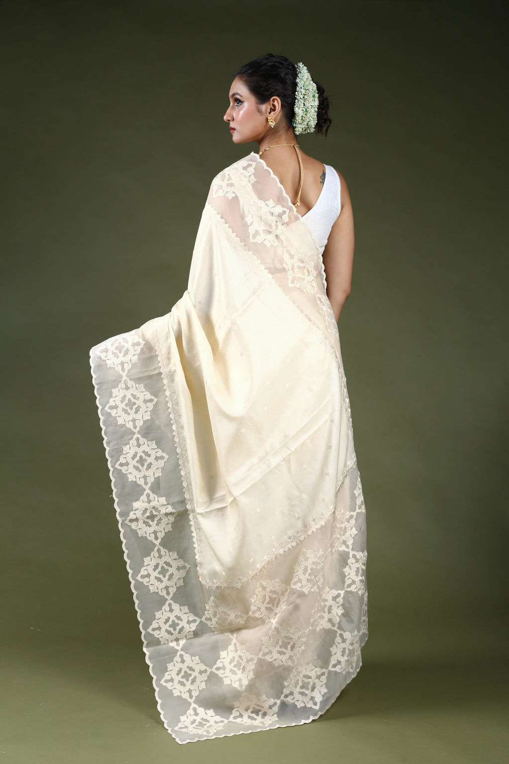 Offwhite Pure Tussar With Organza Applique Border Saree With Blouse Piece