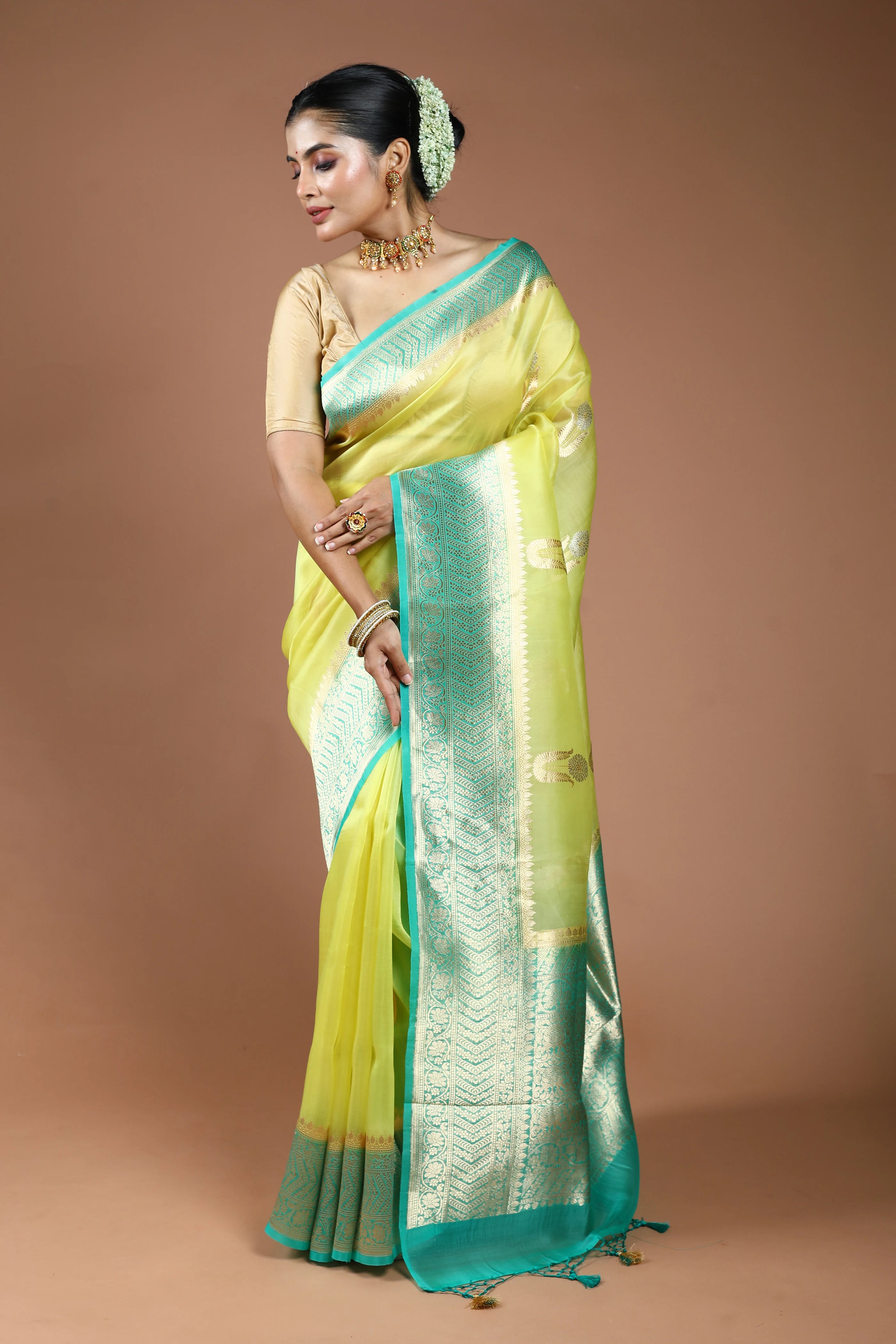 Lemon Green Pure Kora Banarasi Saree With Blouse Piece