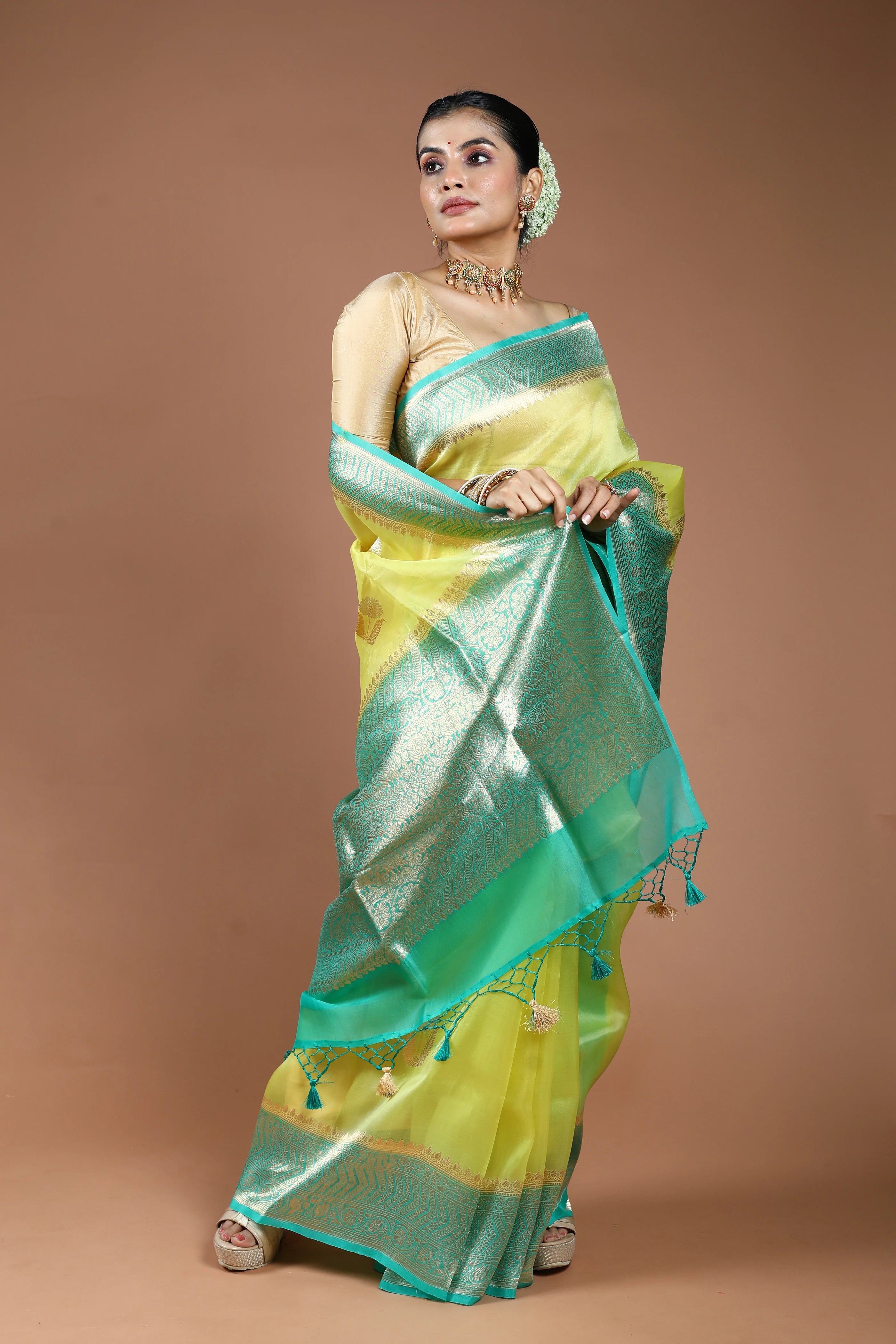 Lemon Green Pure Kora Banarasi Saree With Blouse Piece
