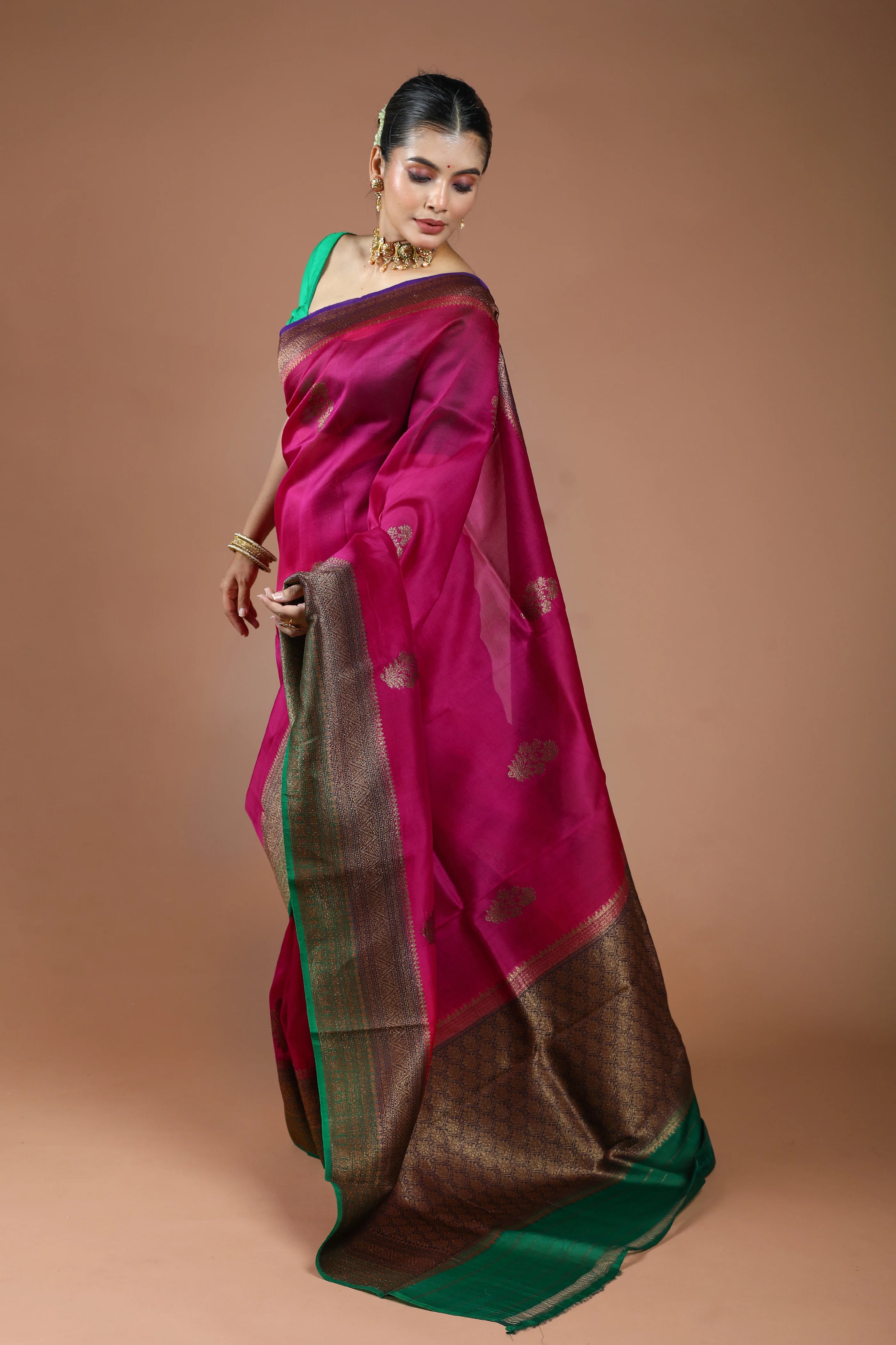 Magenda Pure Kora Banarasi Saree With Blouse Piece