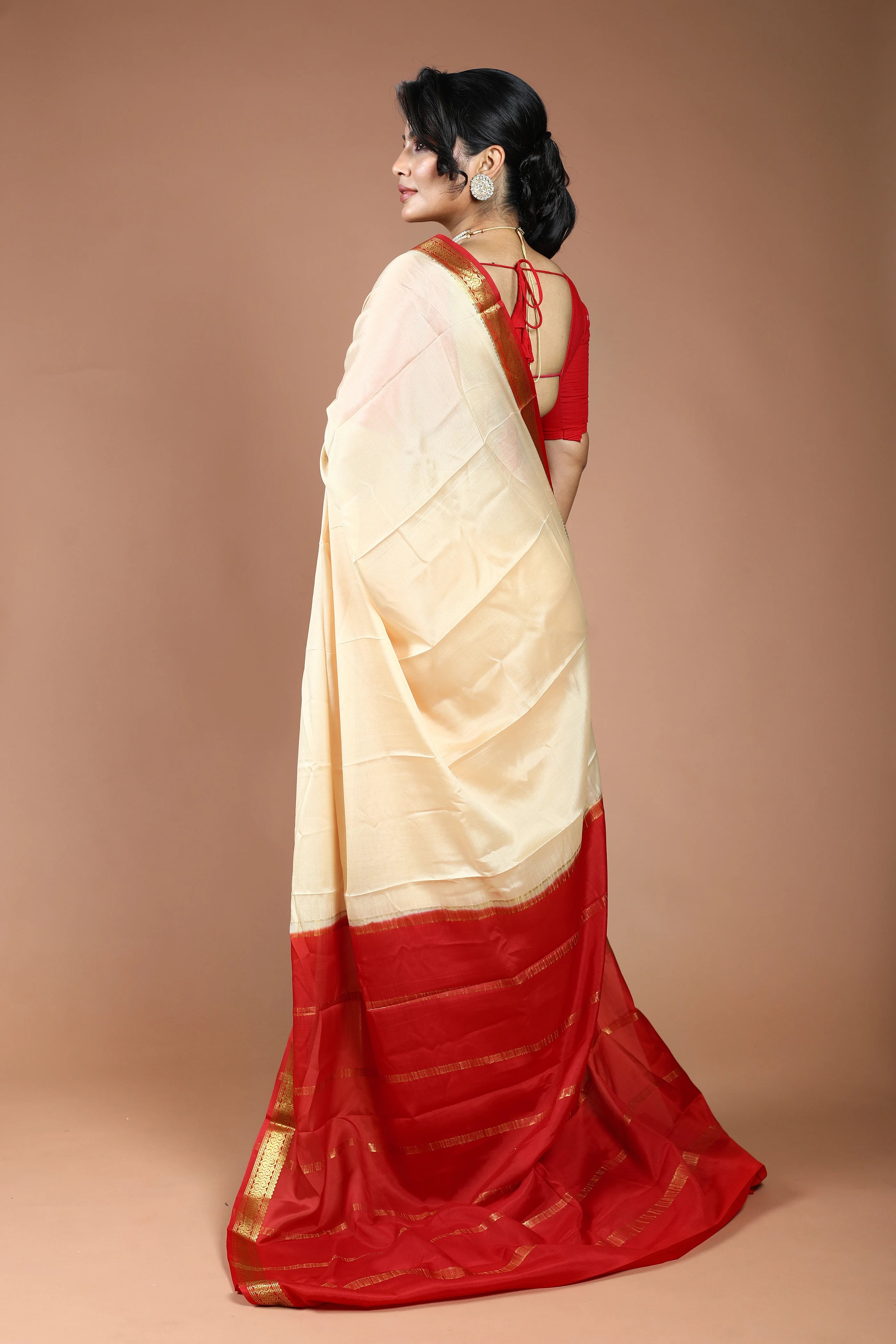 Offwhite Pure Mysore Silk Saree With Blouse Piece