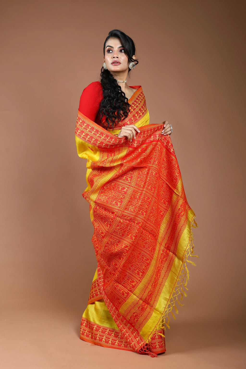 Yellow Bengal Tussar Saree With Blouse Piece