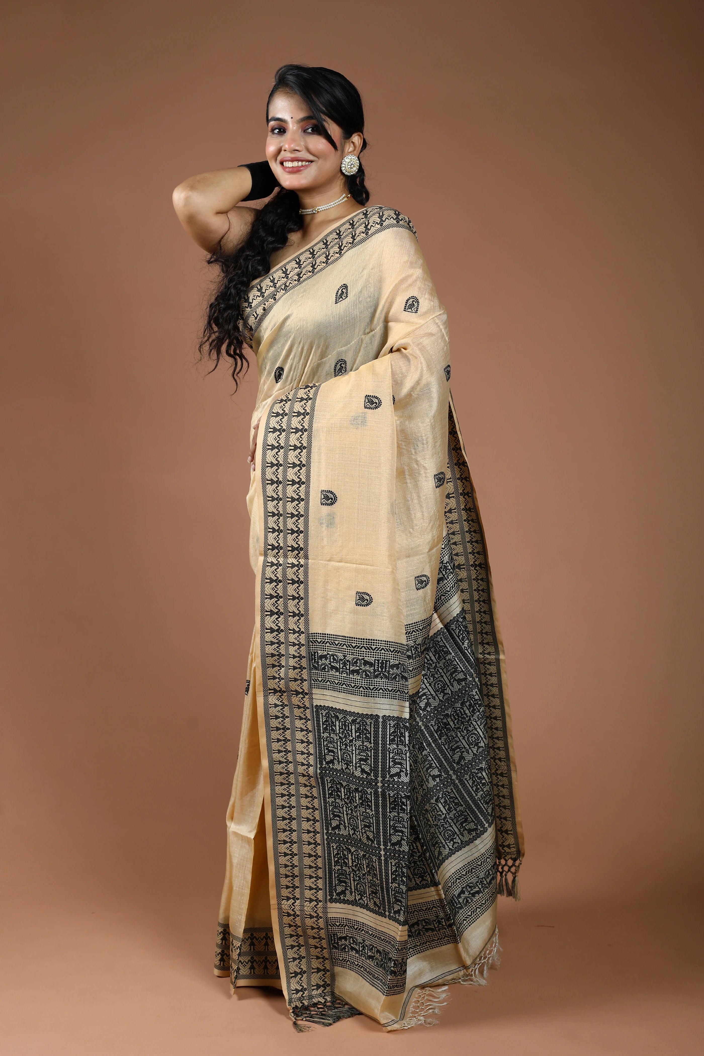 Beige Bengal Tussar Saree With Blouse Piece