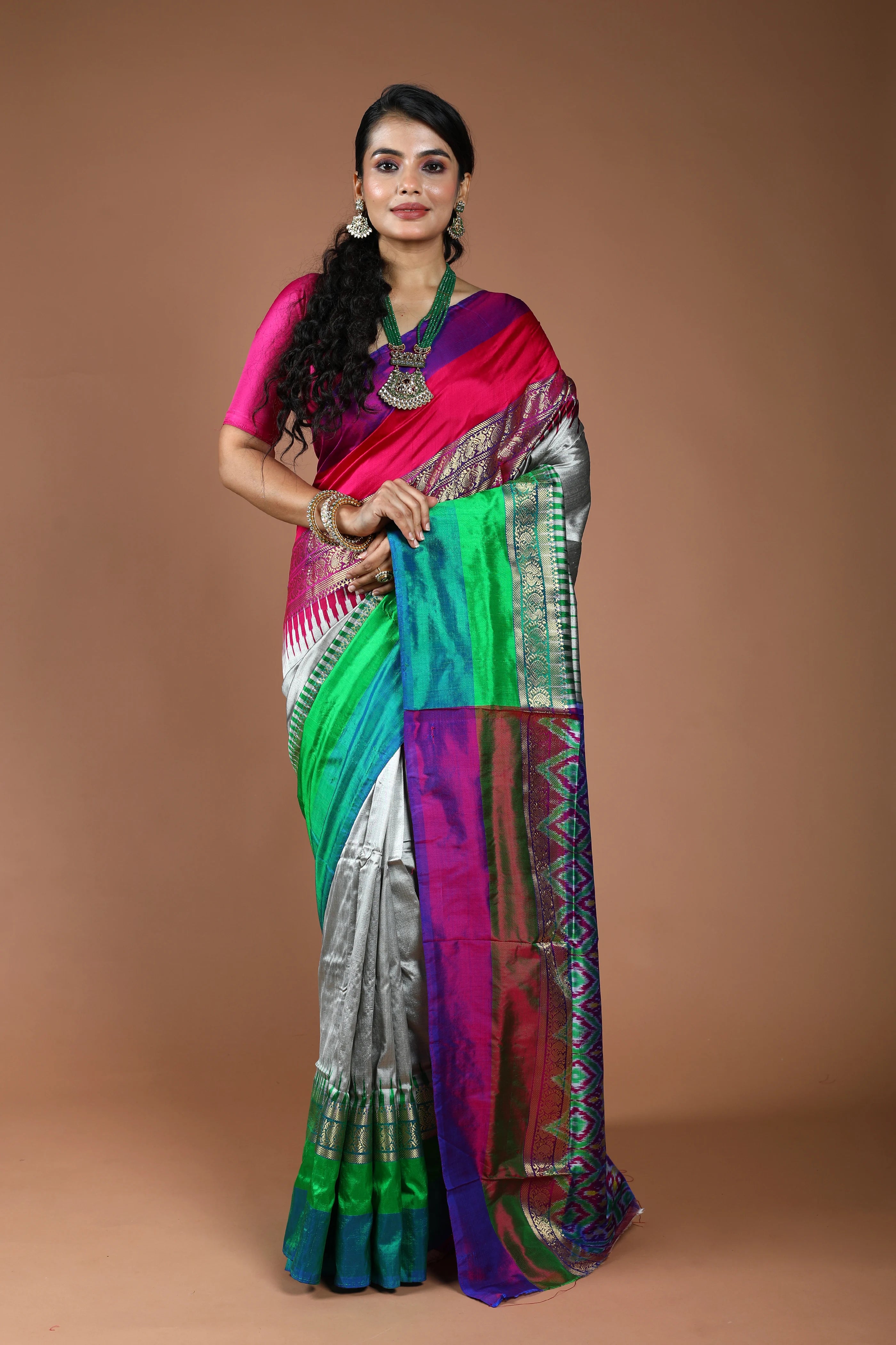 Grey Pure Pochampally Silk Saree With Blouse Piece