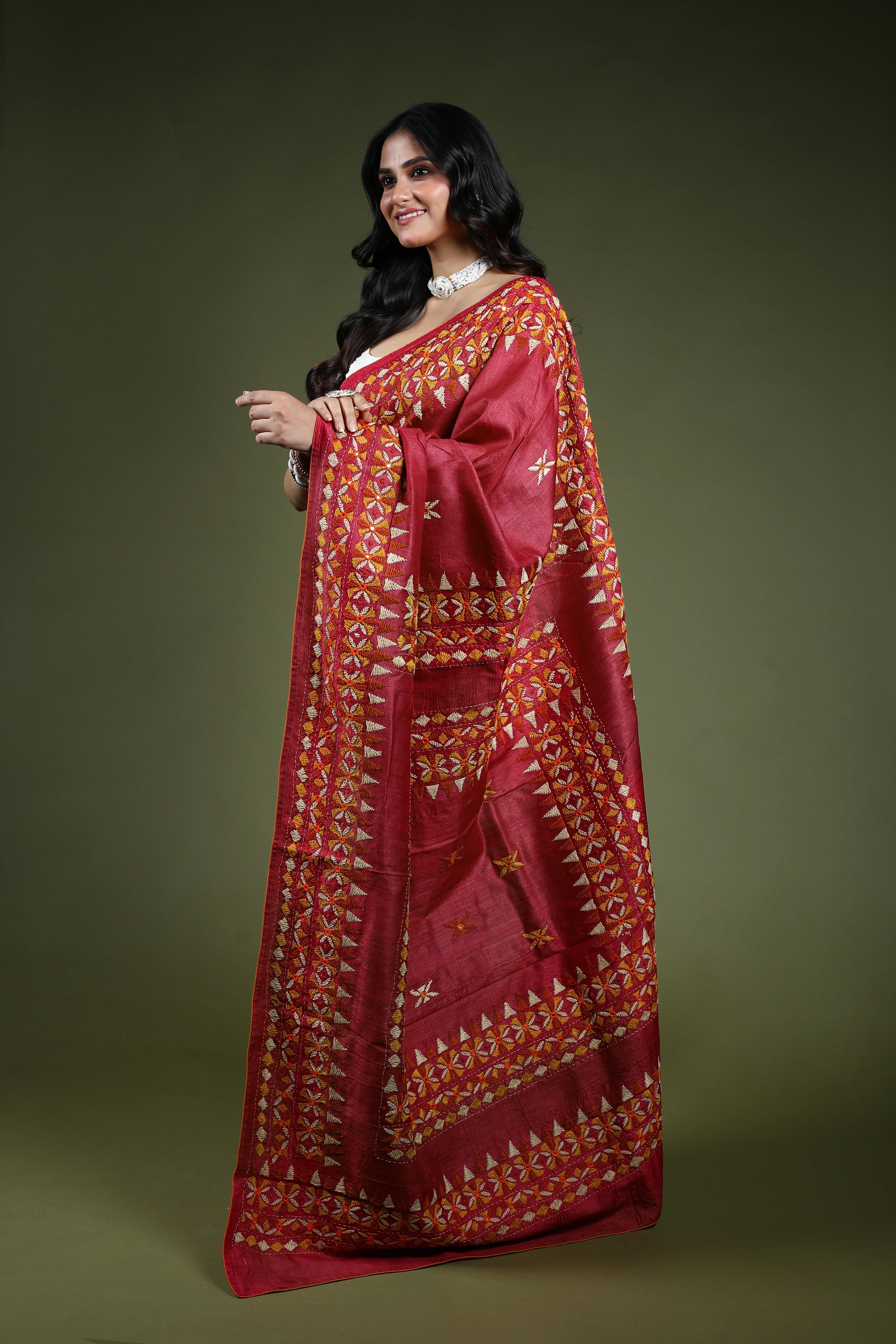 Magenda Tussar Kathiyawadi Saree With Blouse Piece