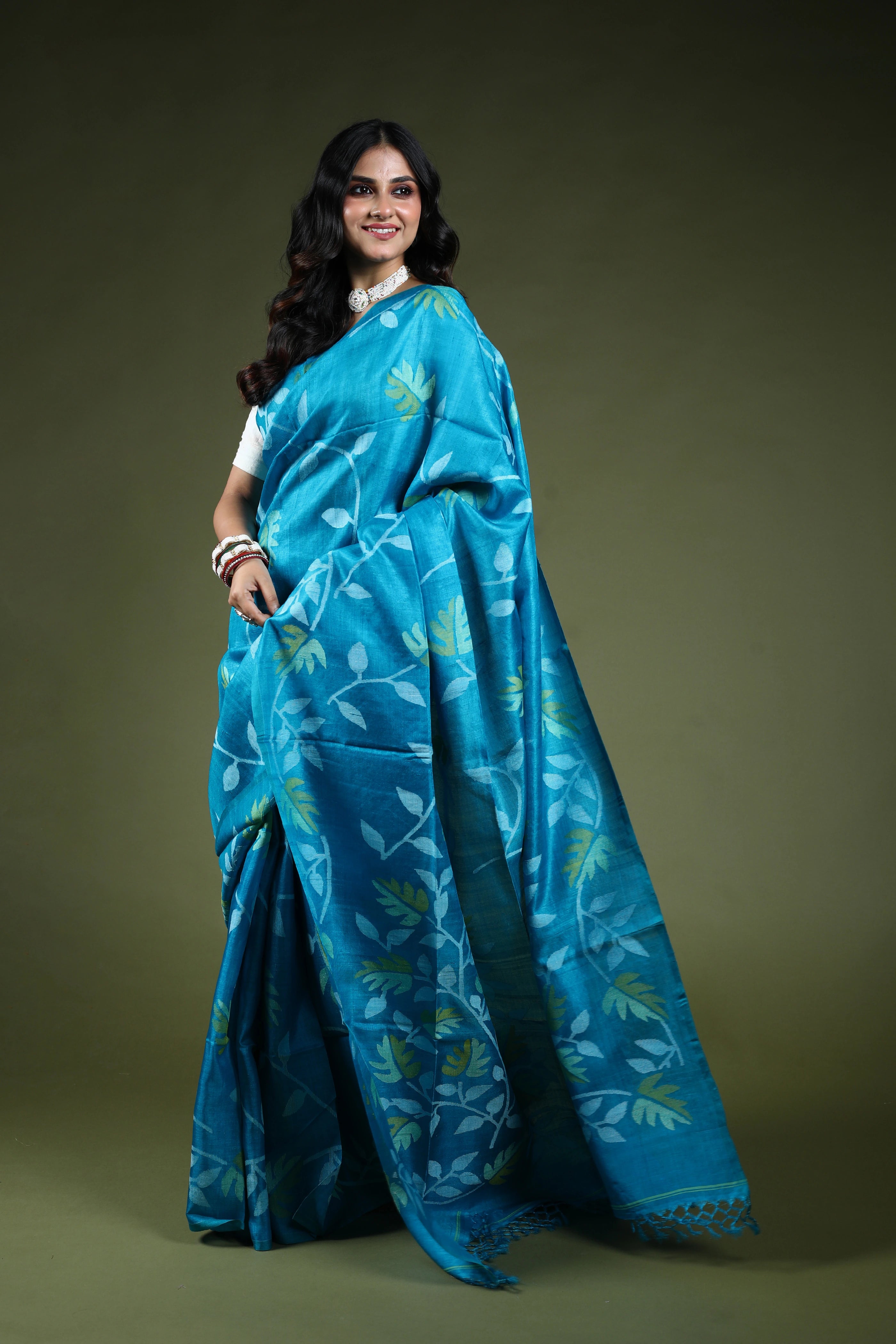 Firoza Tussar Jamdani Saree With Blouse Piece