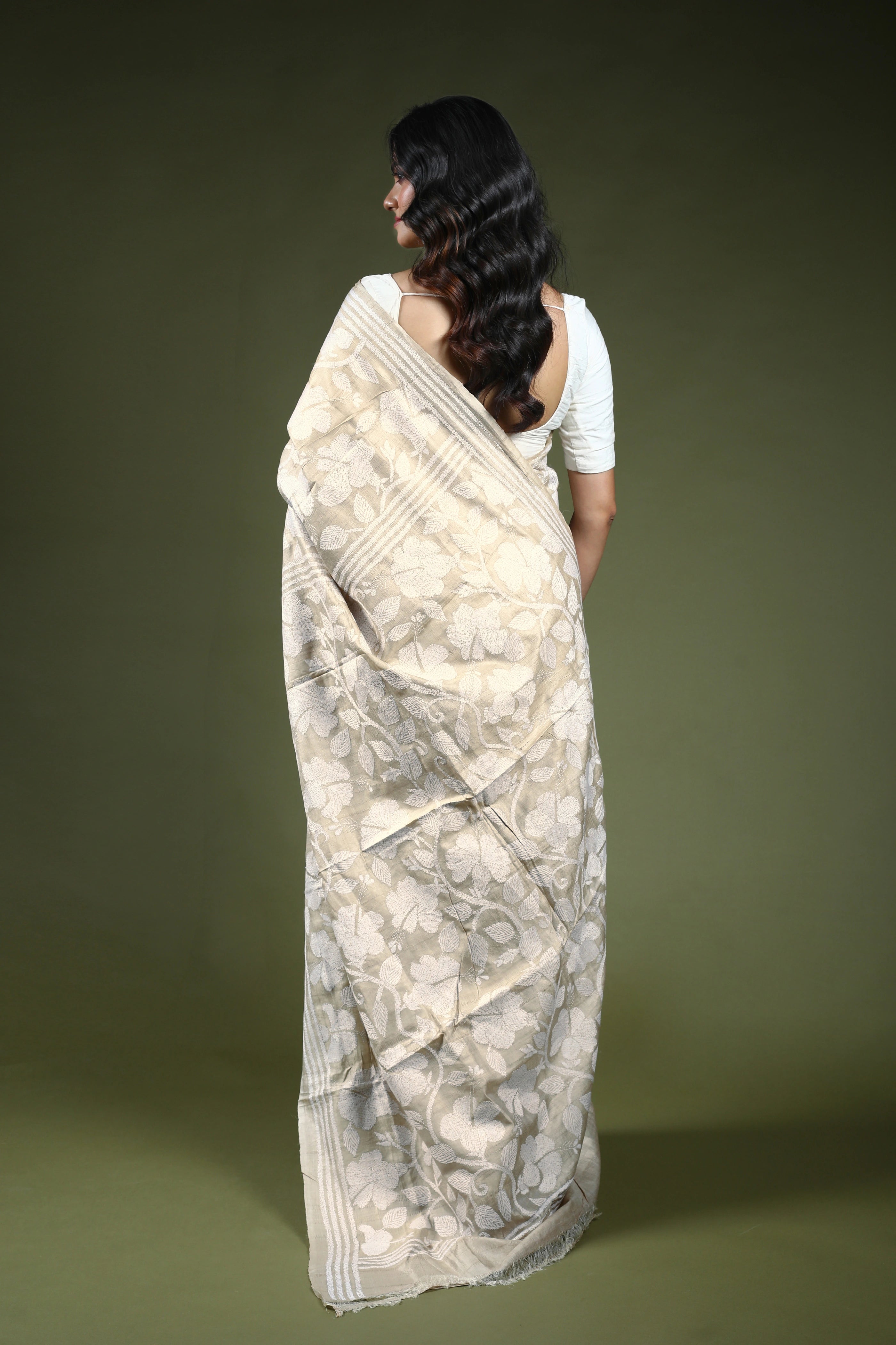 Offwhite Tussar Kantha Saree With Blouse Piece