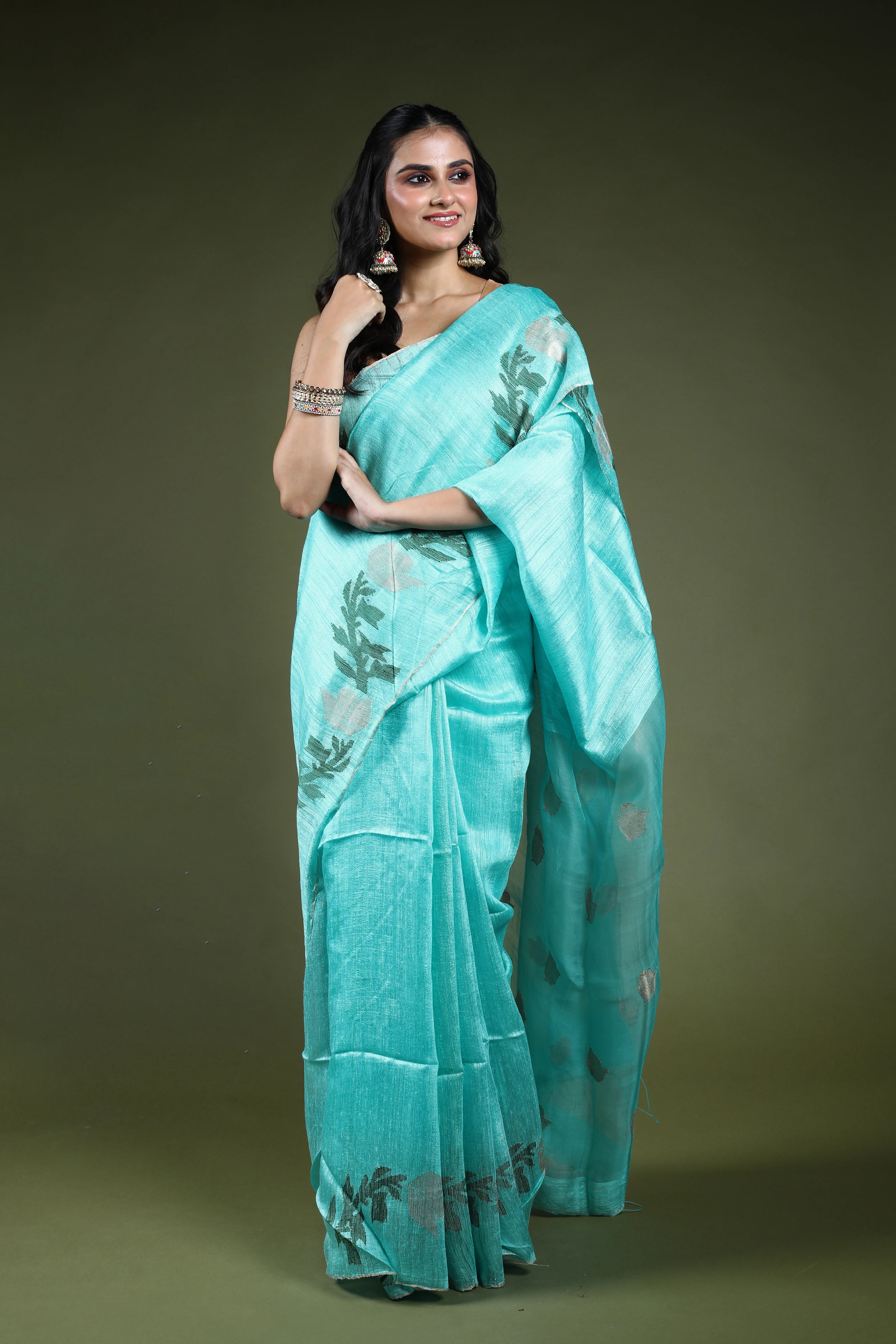 Sky Muslin Matka Saree With Blouse Piece