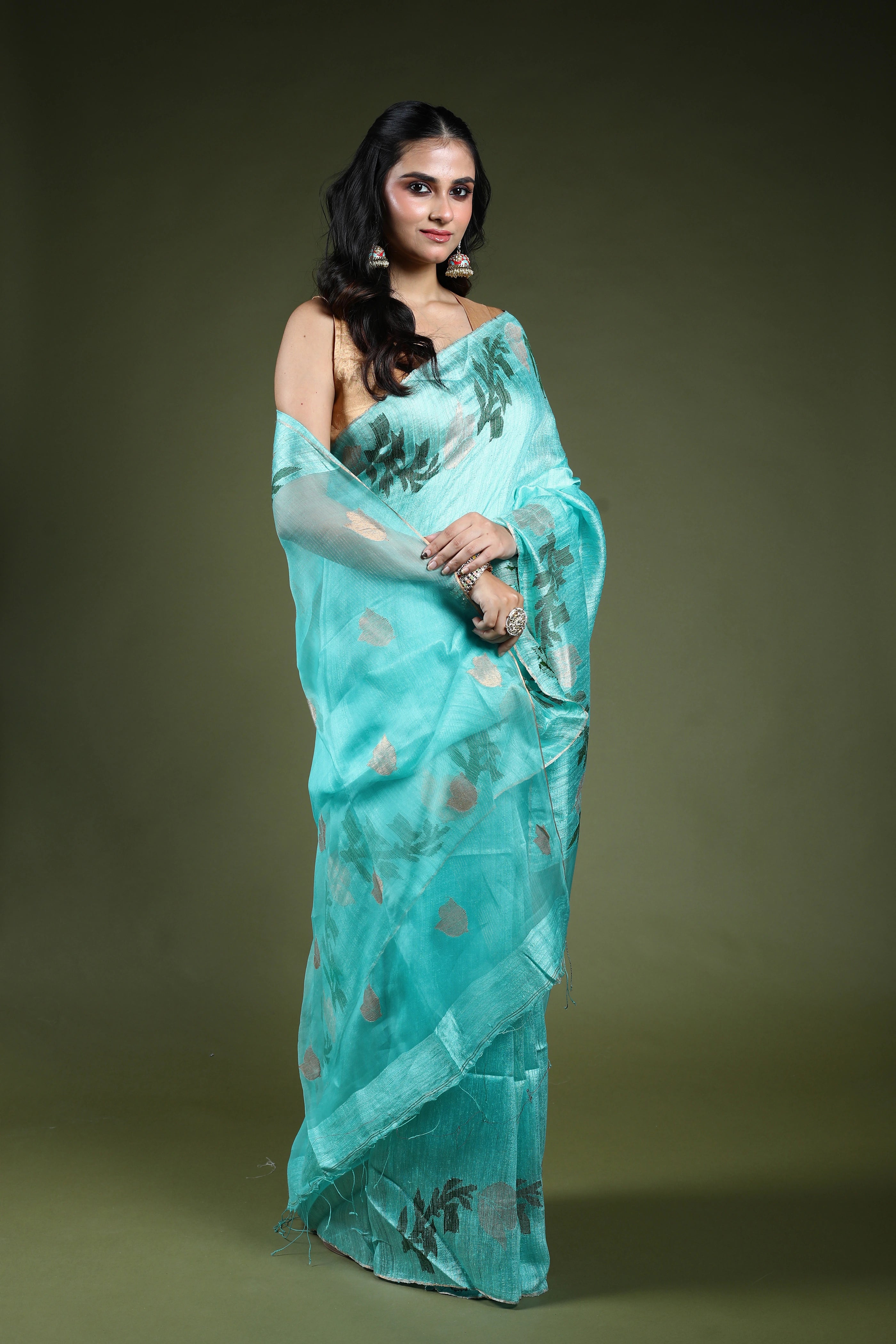 Sky Muslin Matka Saree With Blouse Piece