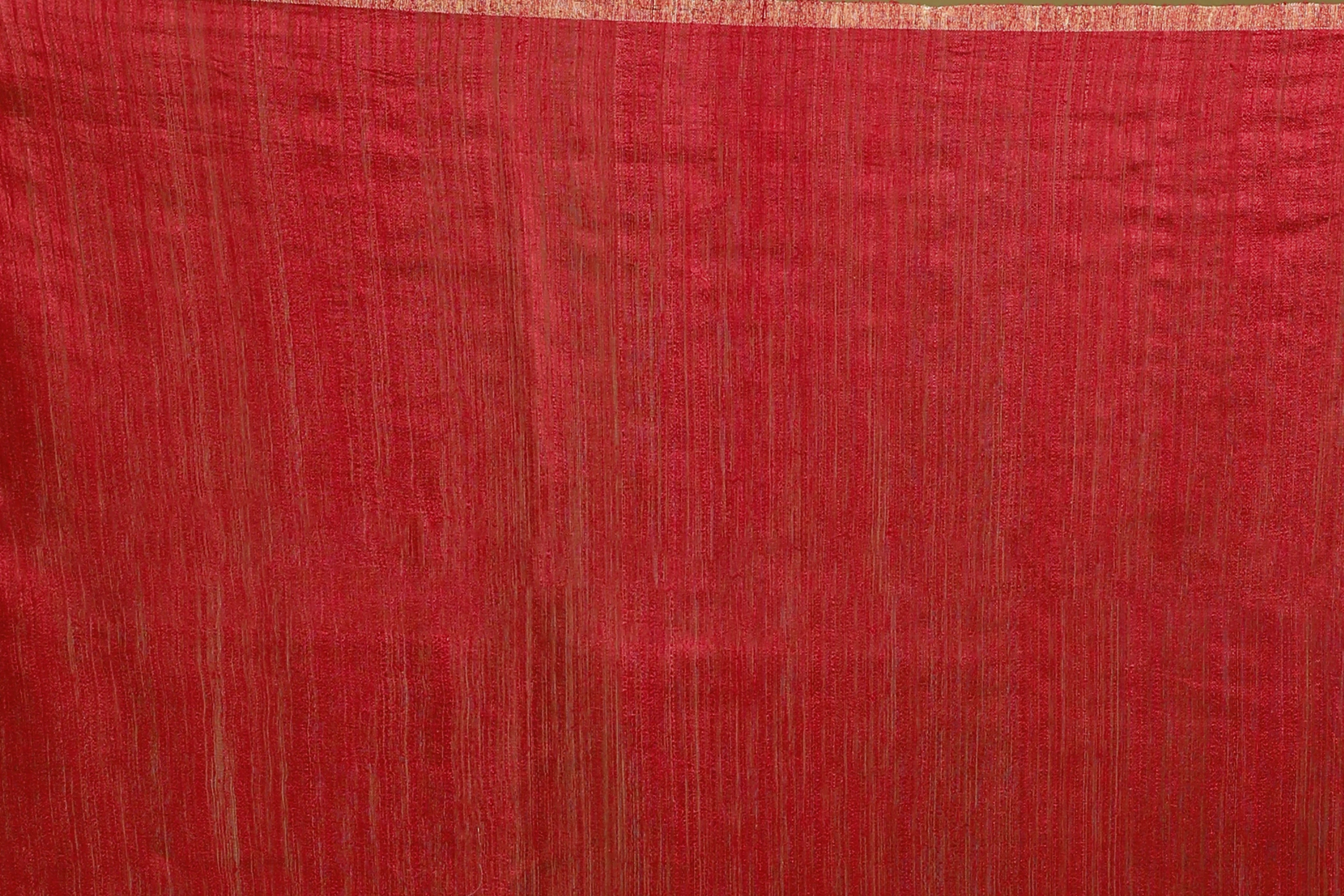 Red Muslin Matka Saree With Blouse Piece