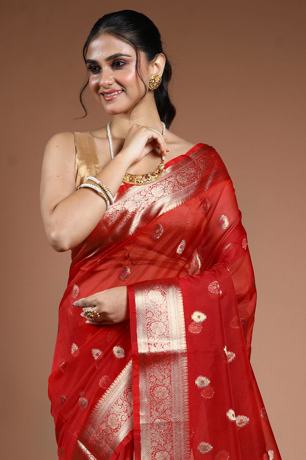 Red Semi Kora Banarasi Saree With Blouse Piece